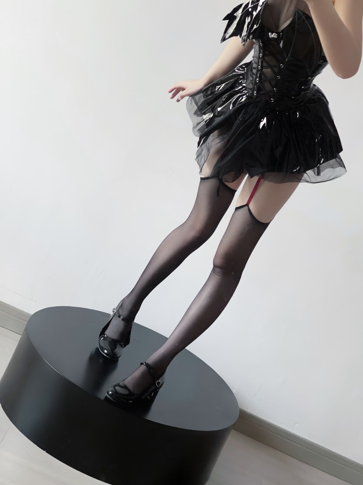 Coser@幼愛Youmeko Vol 007 吊带袜恶魔 0007 6267333079.jpg