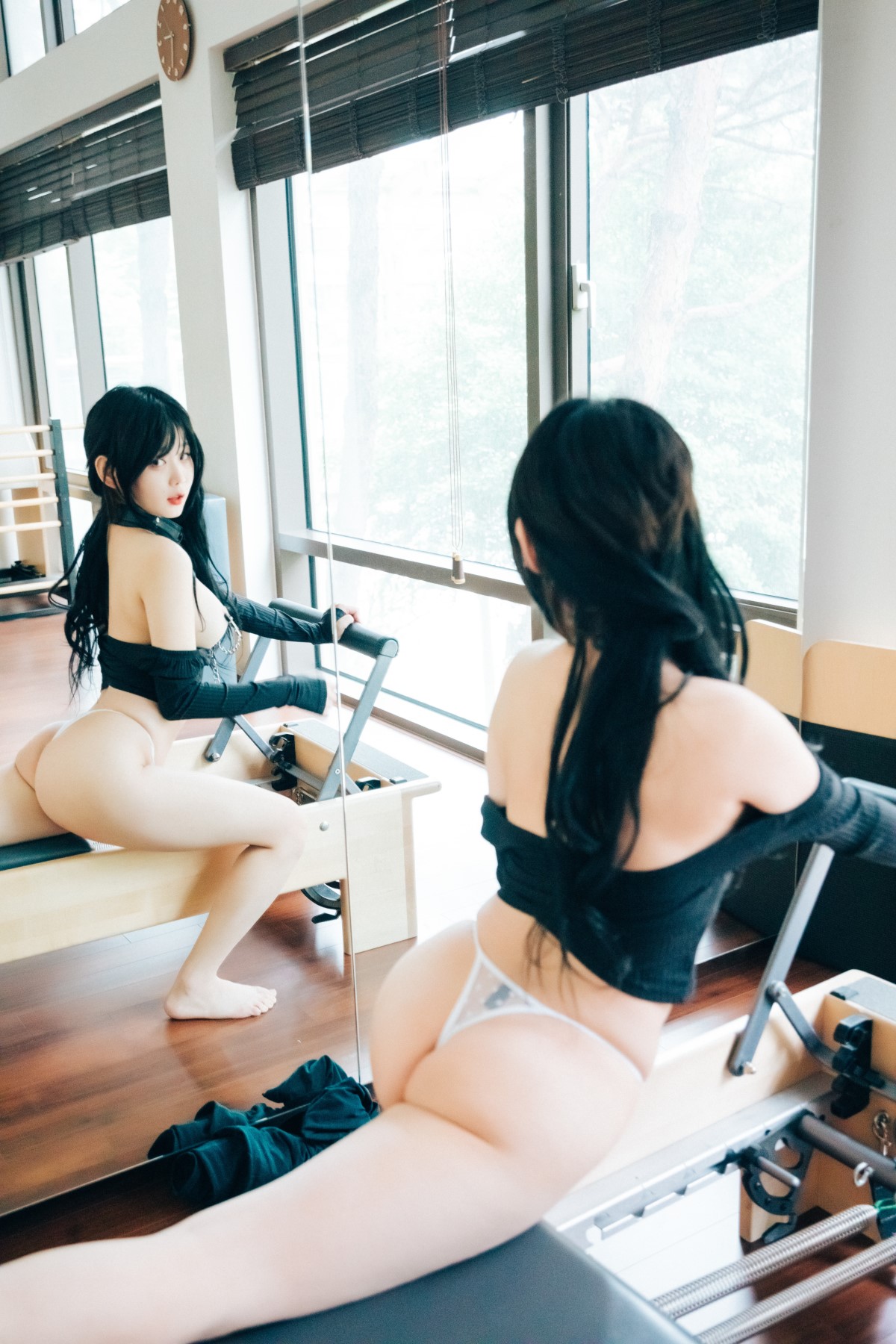 Loozy Zia 지아 Pilates Instructor Full Ver A 0074 6874673529.jpg