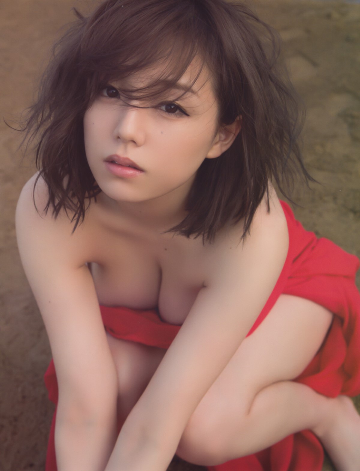 Photobook 2017 11 02 Ai Shinozaki 篠崎愛 Mugen A 0041 1955381770.jpg