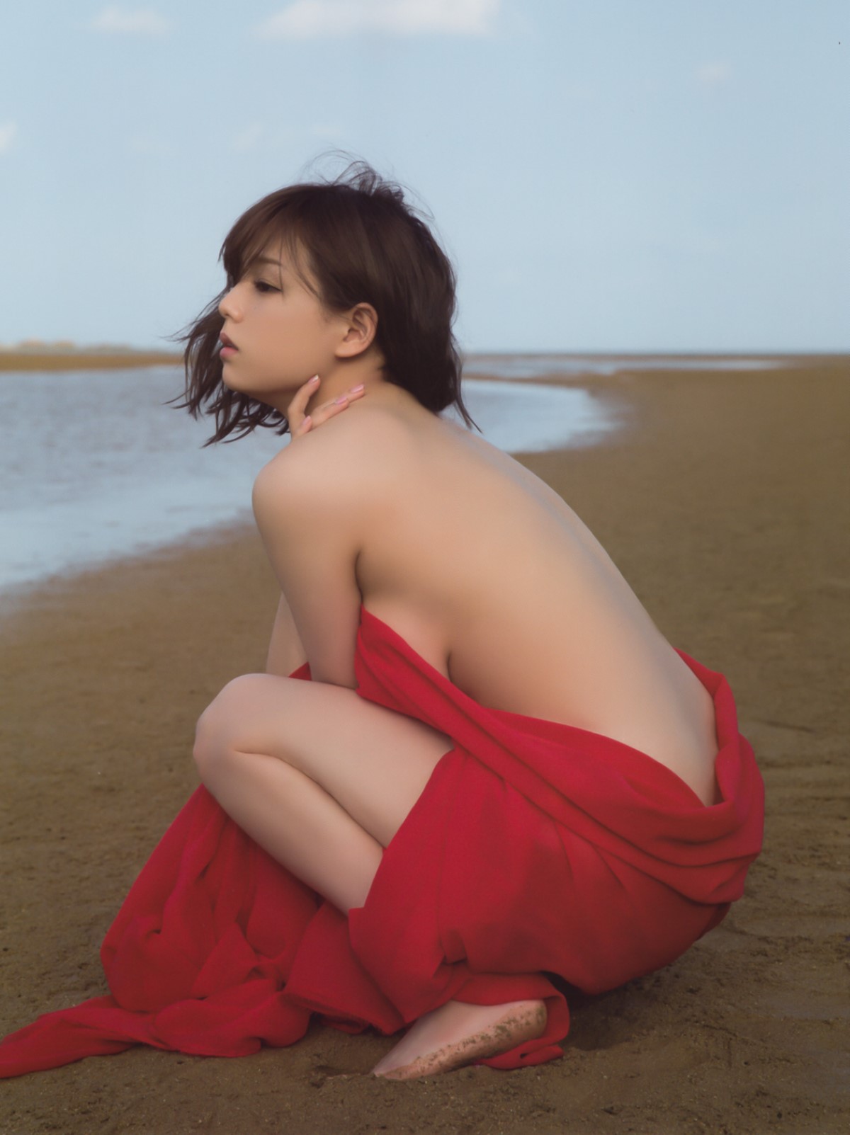 Photobook 2017 11 02 Ai Shinozaki 篠崎愛 Mugen A 0044 5335782400.jpg