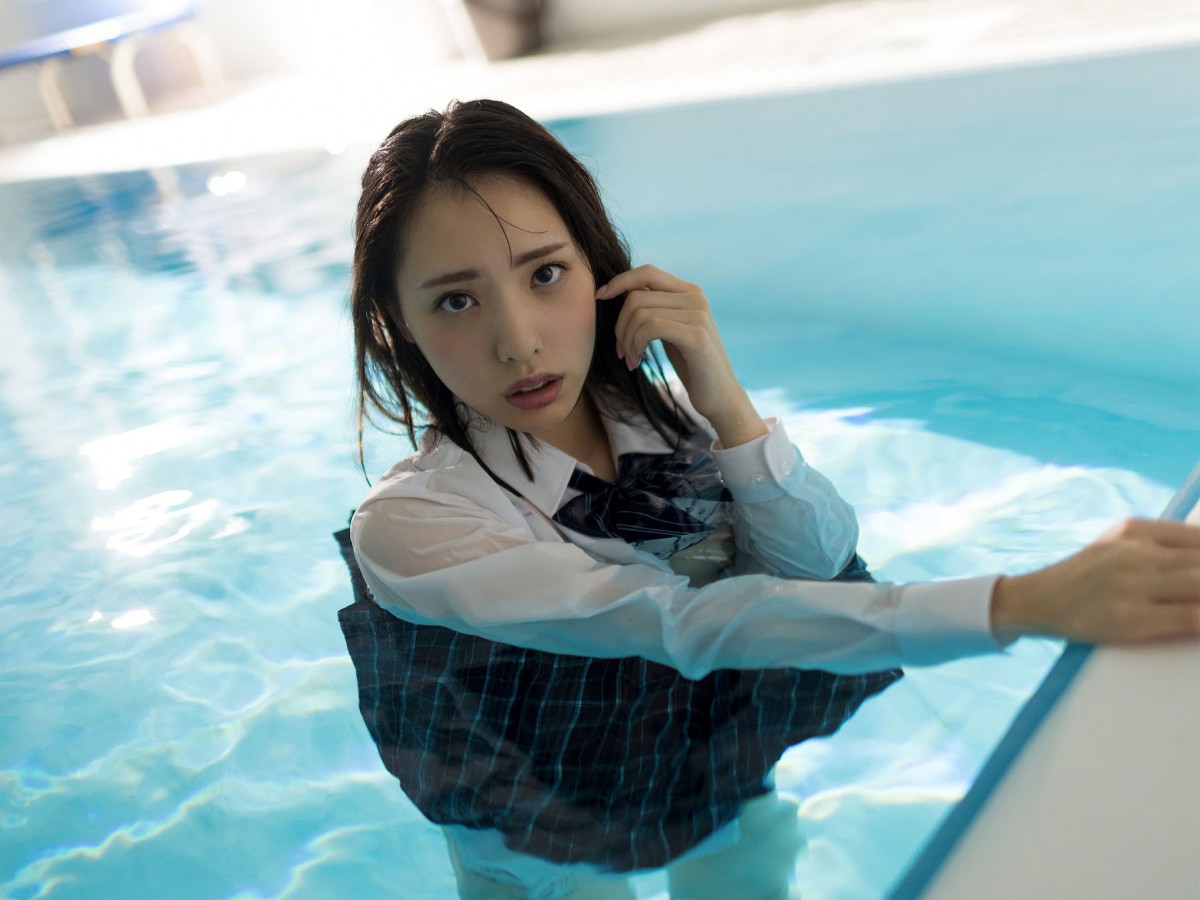 Photobook Hana Shirato 白桃はな Youth Aoharu No Watermark 0102 2965052687.jpg