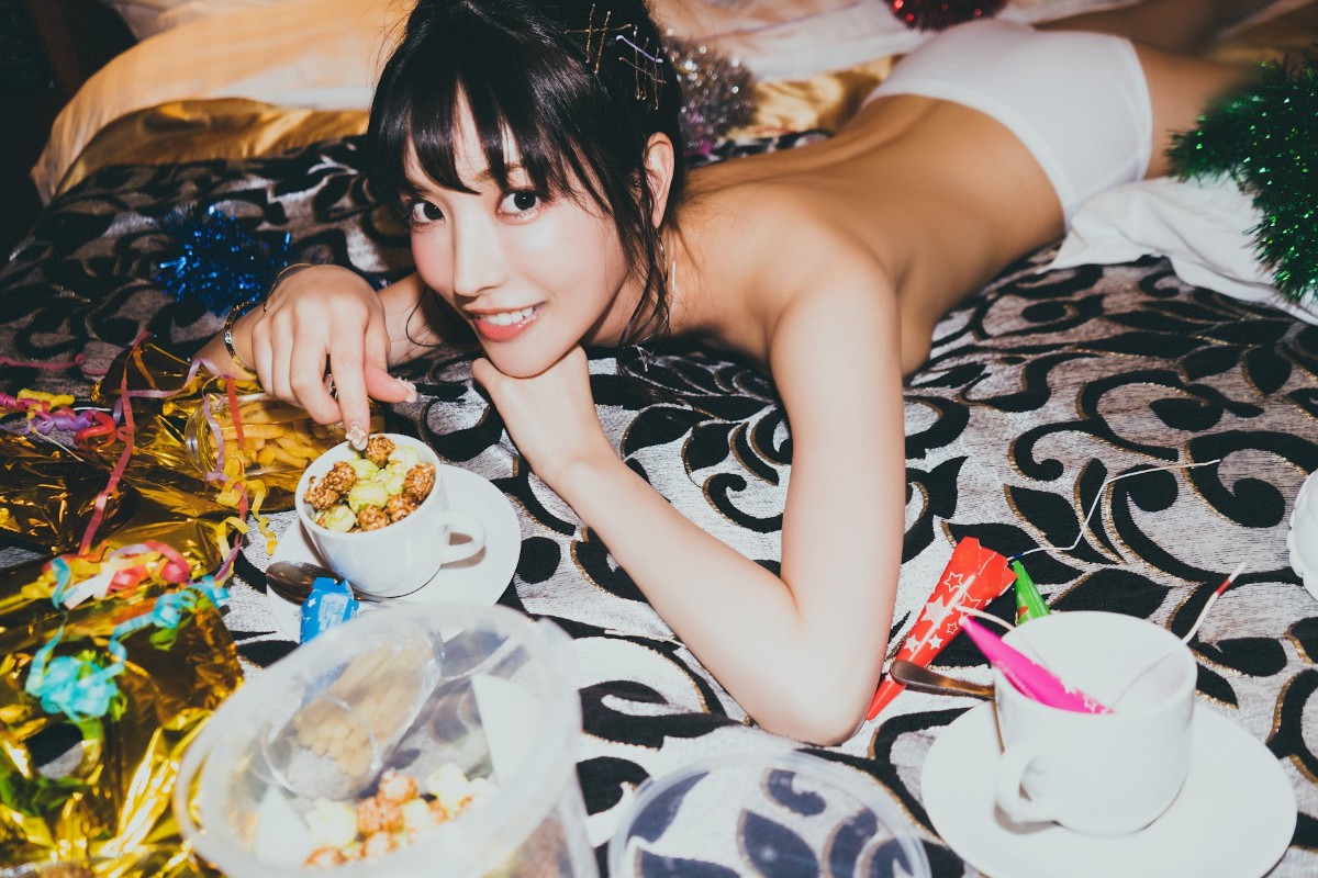 Photobook Karen Kaede 楓カレン Escape No Watermark 0102 1649086700.jpg