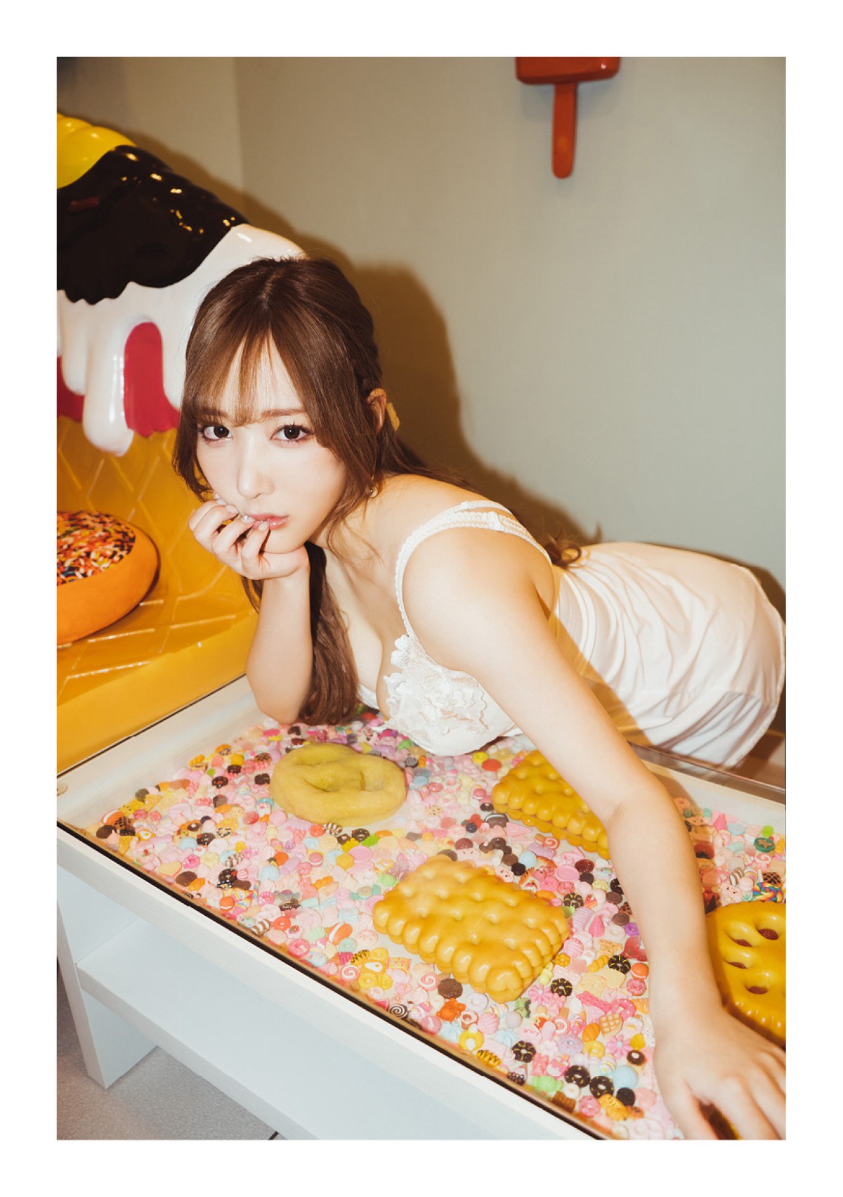 Photobook Konan Koyoi 小宵こなん Escape No Watermark 0009 6738219460.jpg