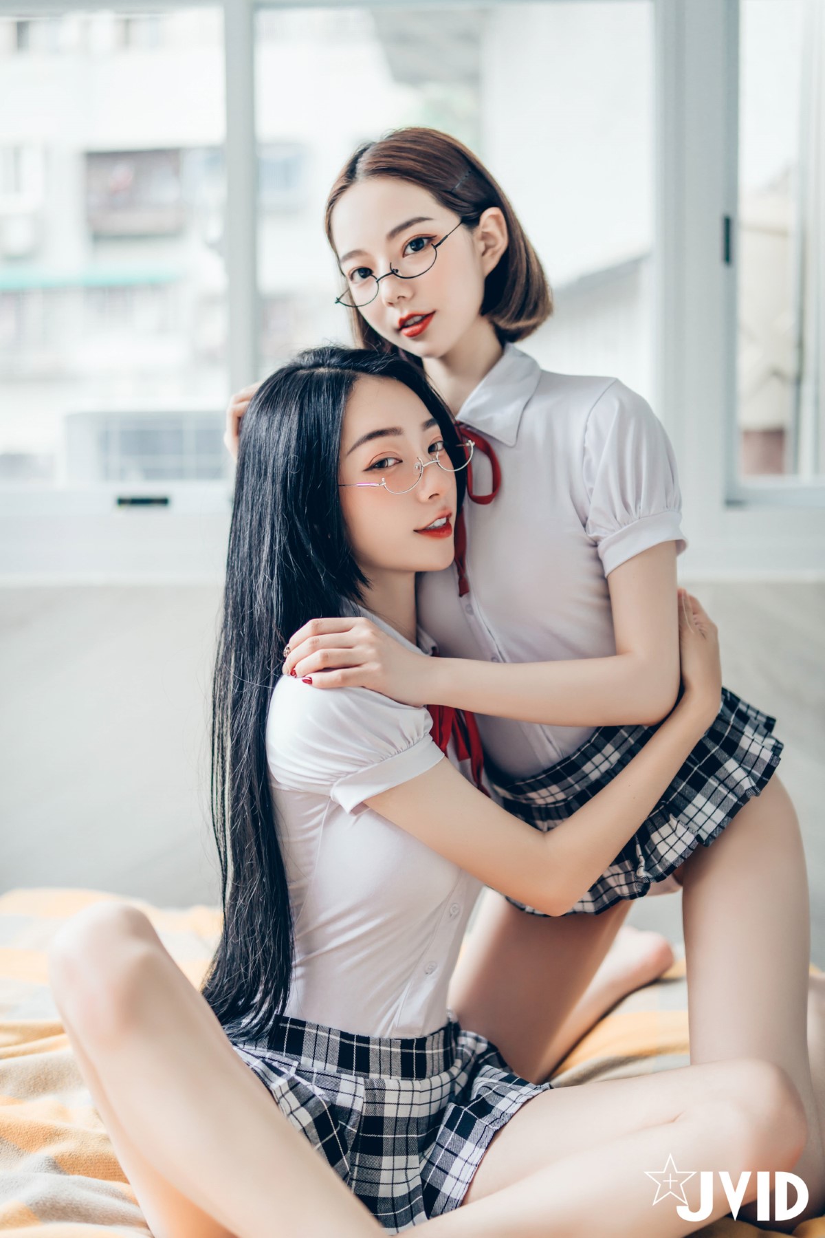 JVID 2022 02 14 Piao Piao 飄飄 And Jiu Jiu 啾啾 Celebrate Valentines Day With Goddess Sisters A 0056 7159797889.jpg