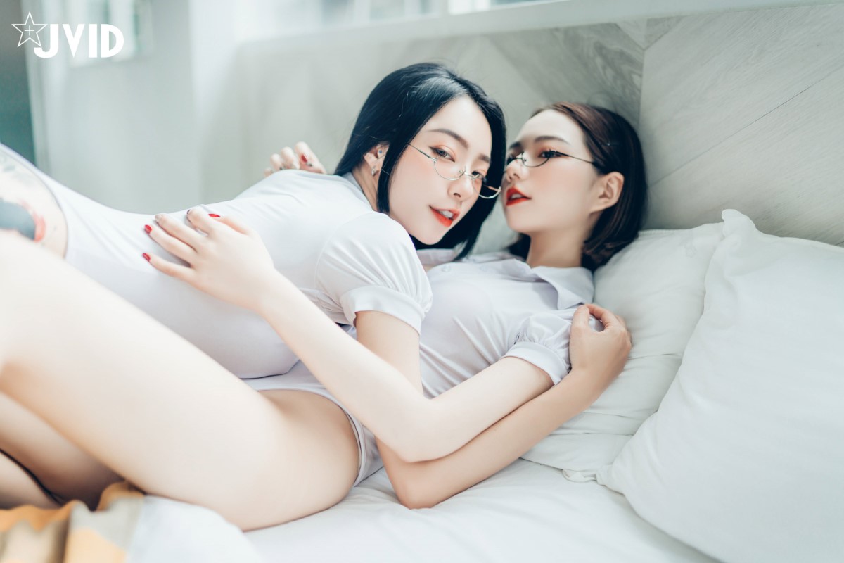 JVID 2022 02 14 Piao Piao 飄飄 And Jiu Jiu 啾啾 Celebrate Valentines Day With Goddess Sisters B 0043 6966721459.jpg