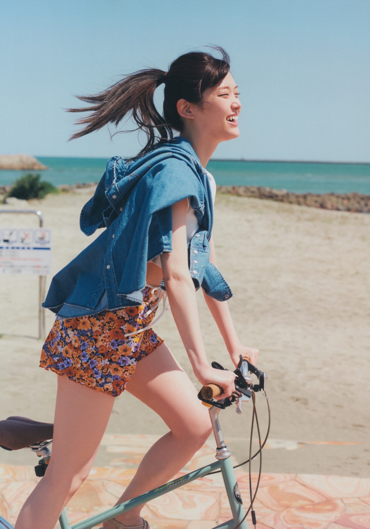 Photobook 2021 07 13 Sayuri Matsumura 松村沙友理 Next When Can I See You 0021 7944493927.jpg