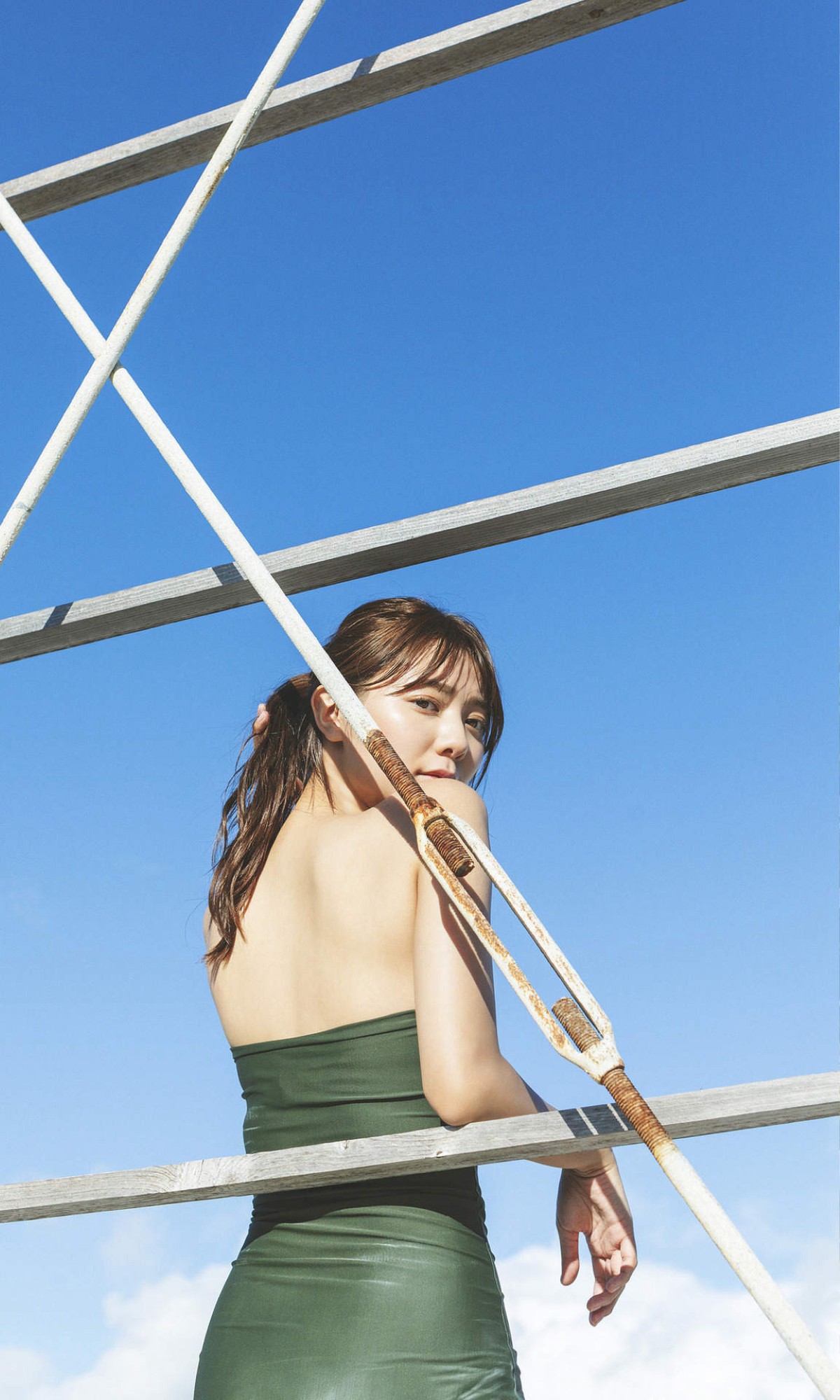 Photobook Asuka Kawazu 川津明日 Winter Flower Blooming in Winter 0089 1336381195.jpg