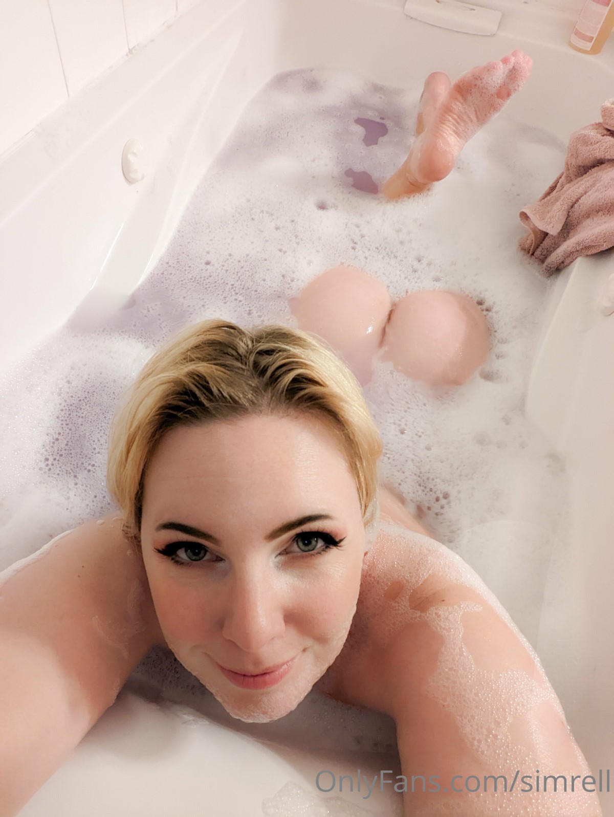 Katie Simrell Bubble Bath 0008 1533857925.jpg