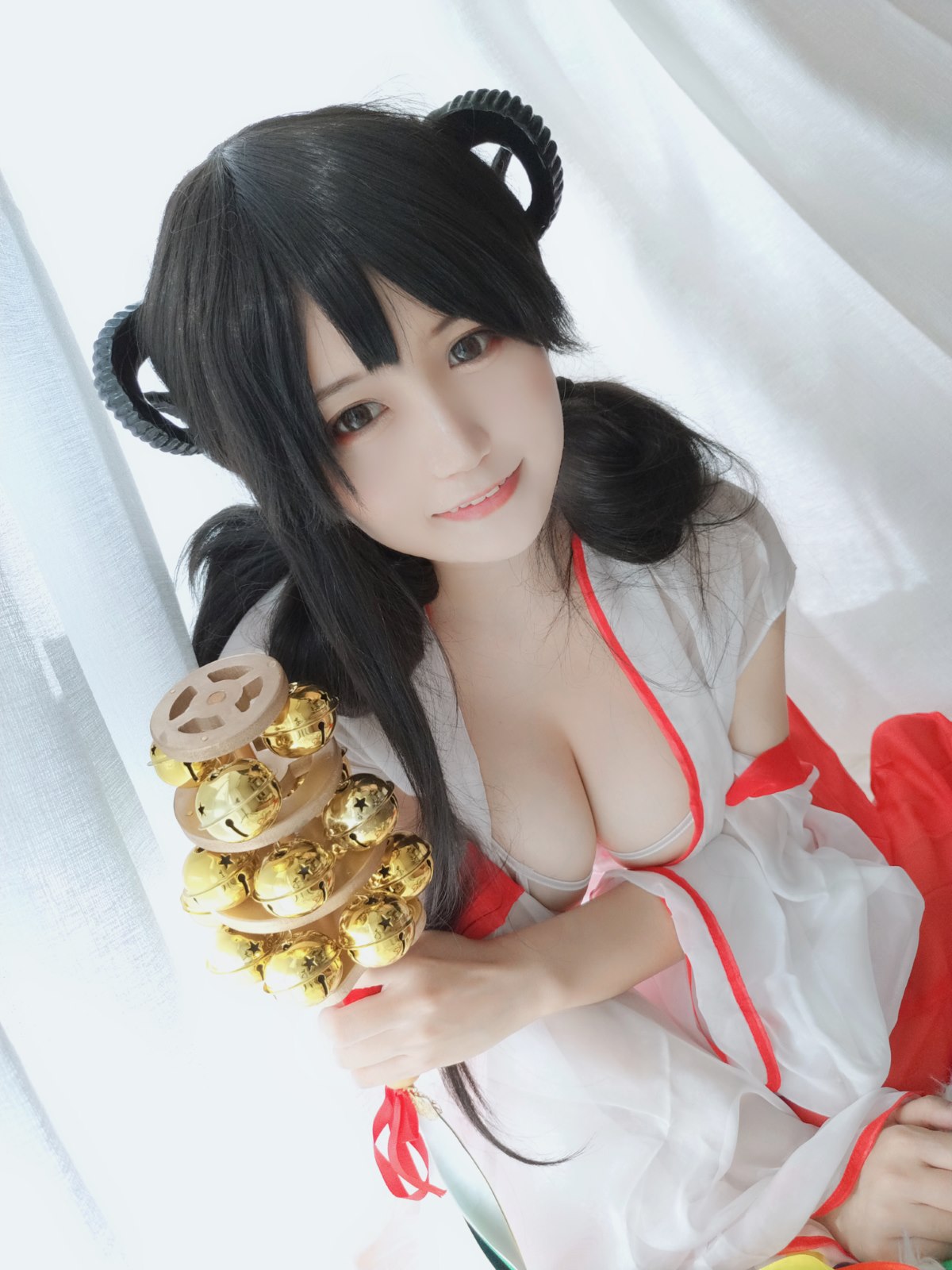 Coser@小仓千代w Vol 008 有点不对劲的巫女 0007 8157565578.jpg