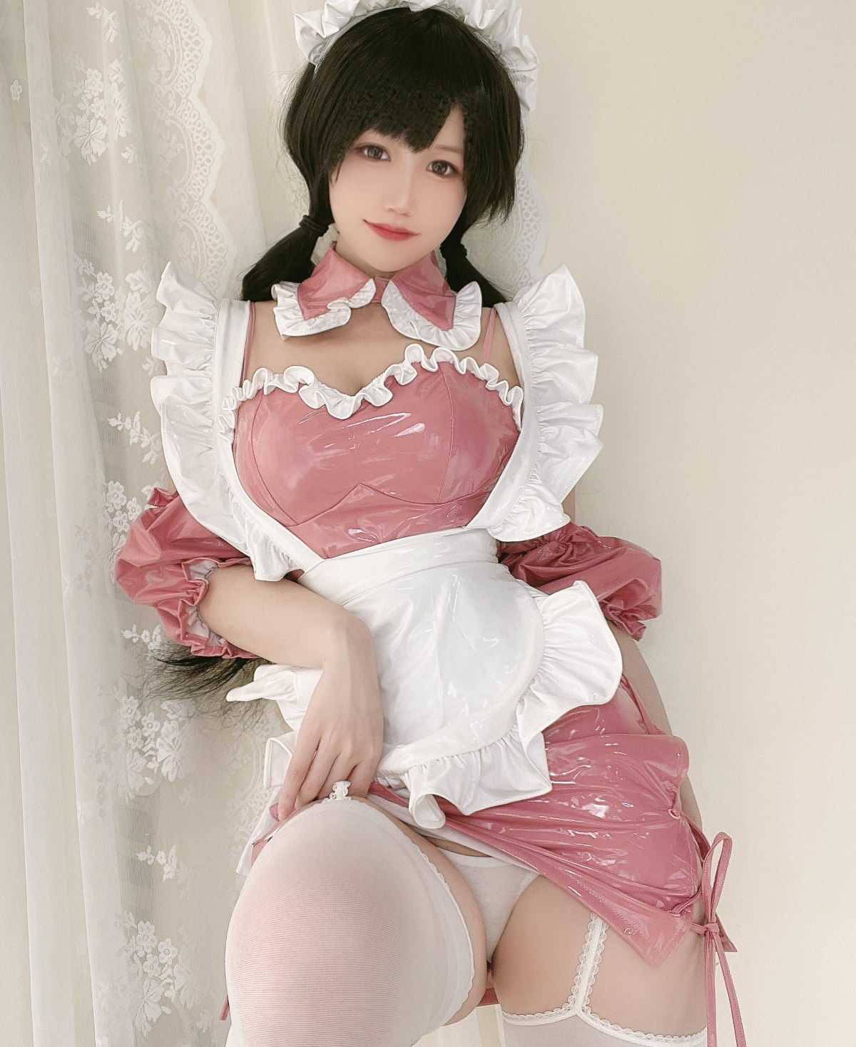 Coser@小仓千代w Vol 016 粉色漆皮女仆 0026 5878421535.jpg