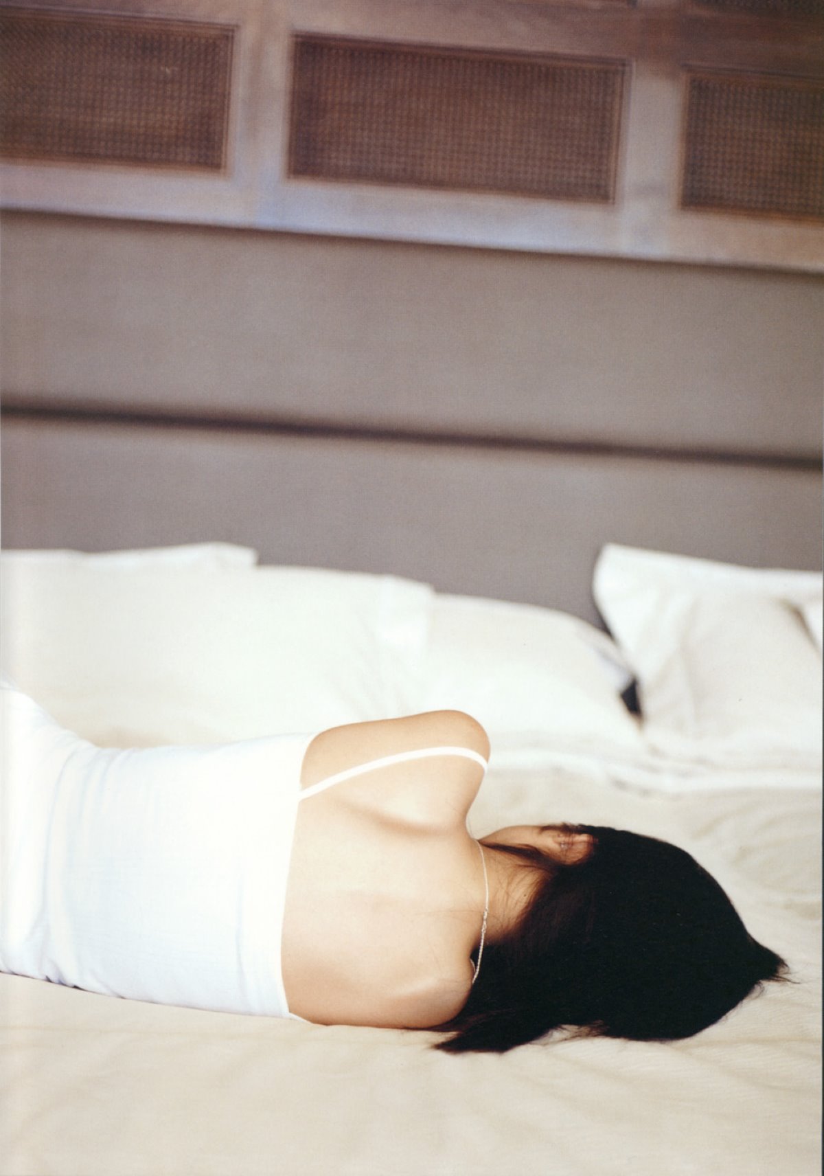 Photobook Aya Ueto 上戸彩 Breath 0003 5449248981.jpg