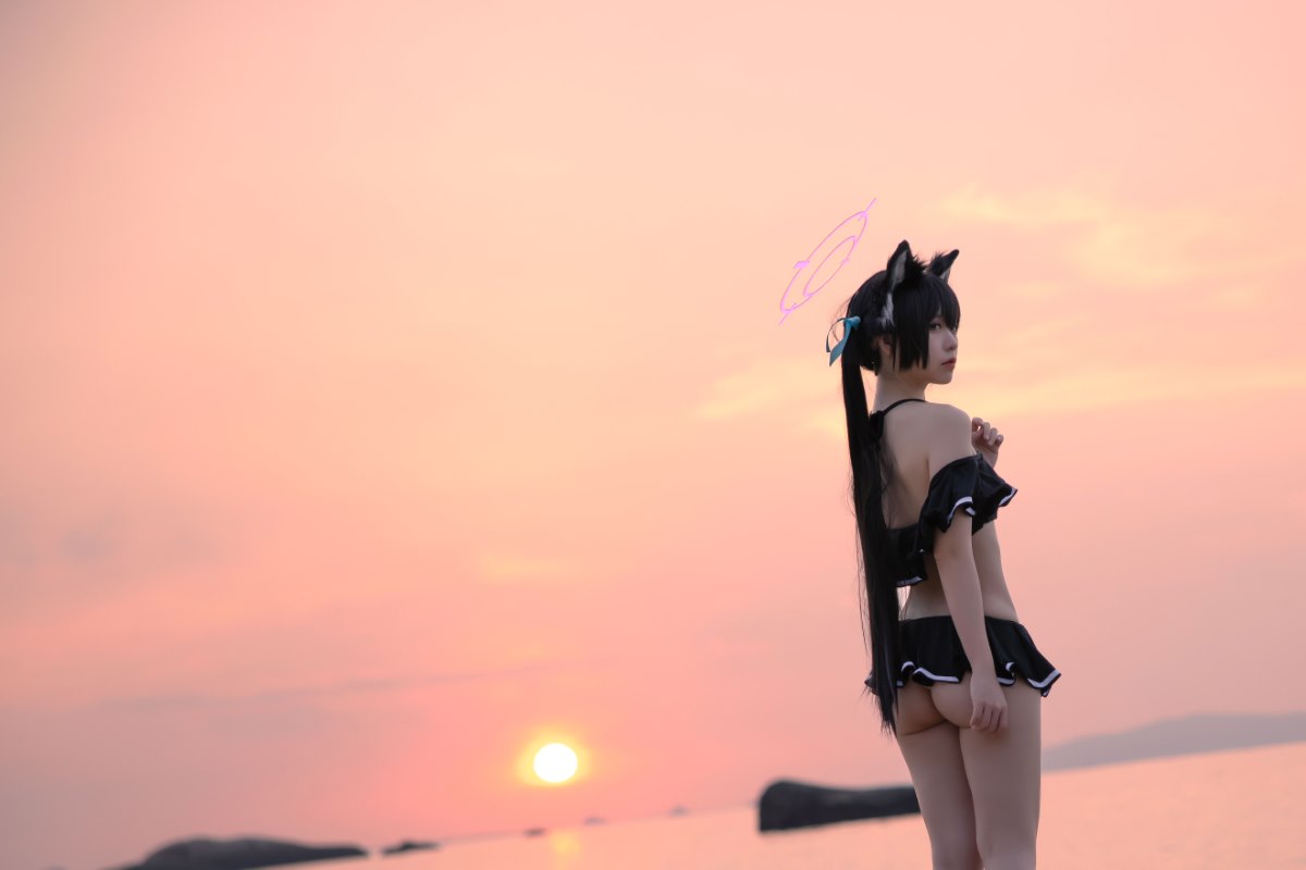 Coser@G44不会受伤 Vol 085 碧蓝档案 黑見芹香 海边泳装 0001 7216728541.jpg