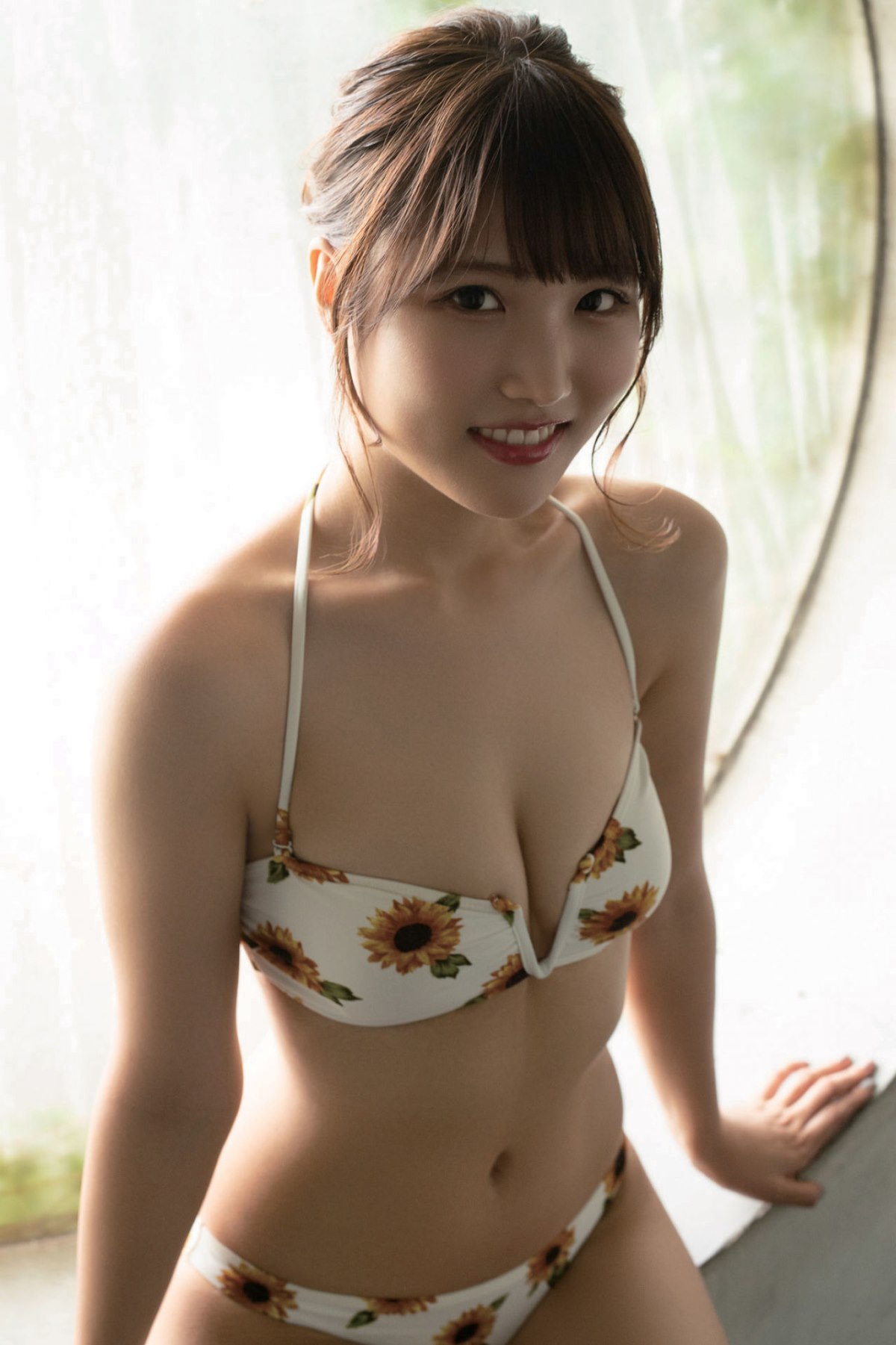 FRIDAY Digital Photobook 2023 01 06 Remon Fujishiro 藤白れもん Vitamin Bikini 0010 3324072811.jpg