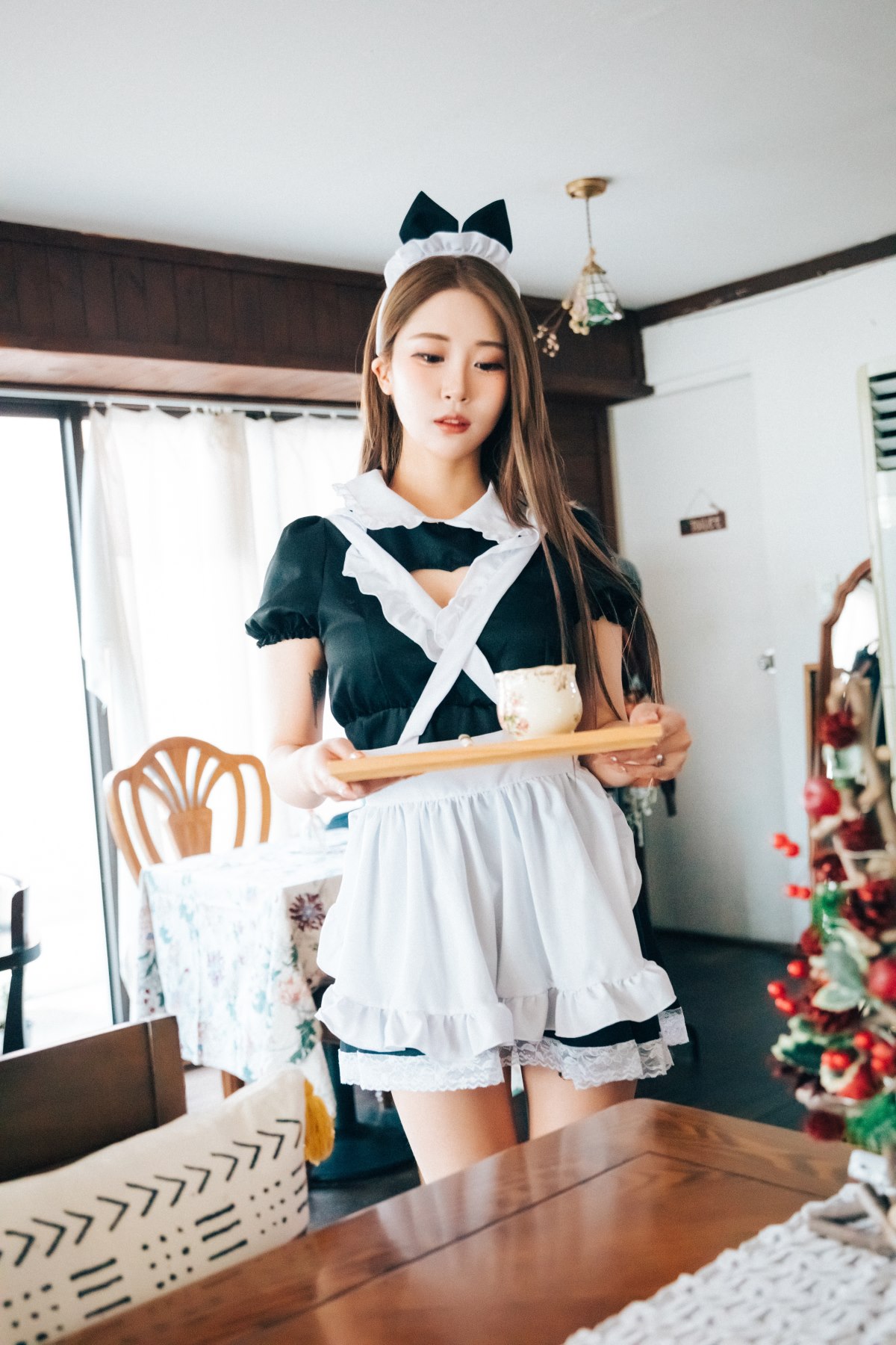 Loozy Bomi 보미 Maid Cafe S Ver A 0051 6418709848.jpg