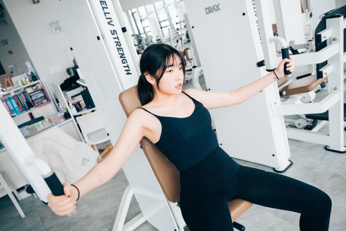 Loozy Sonson 손손 Personal Trainer S Ver 0003 0648364979.jpg