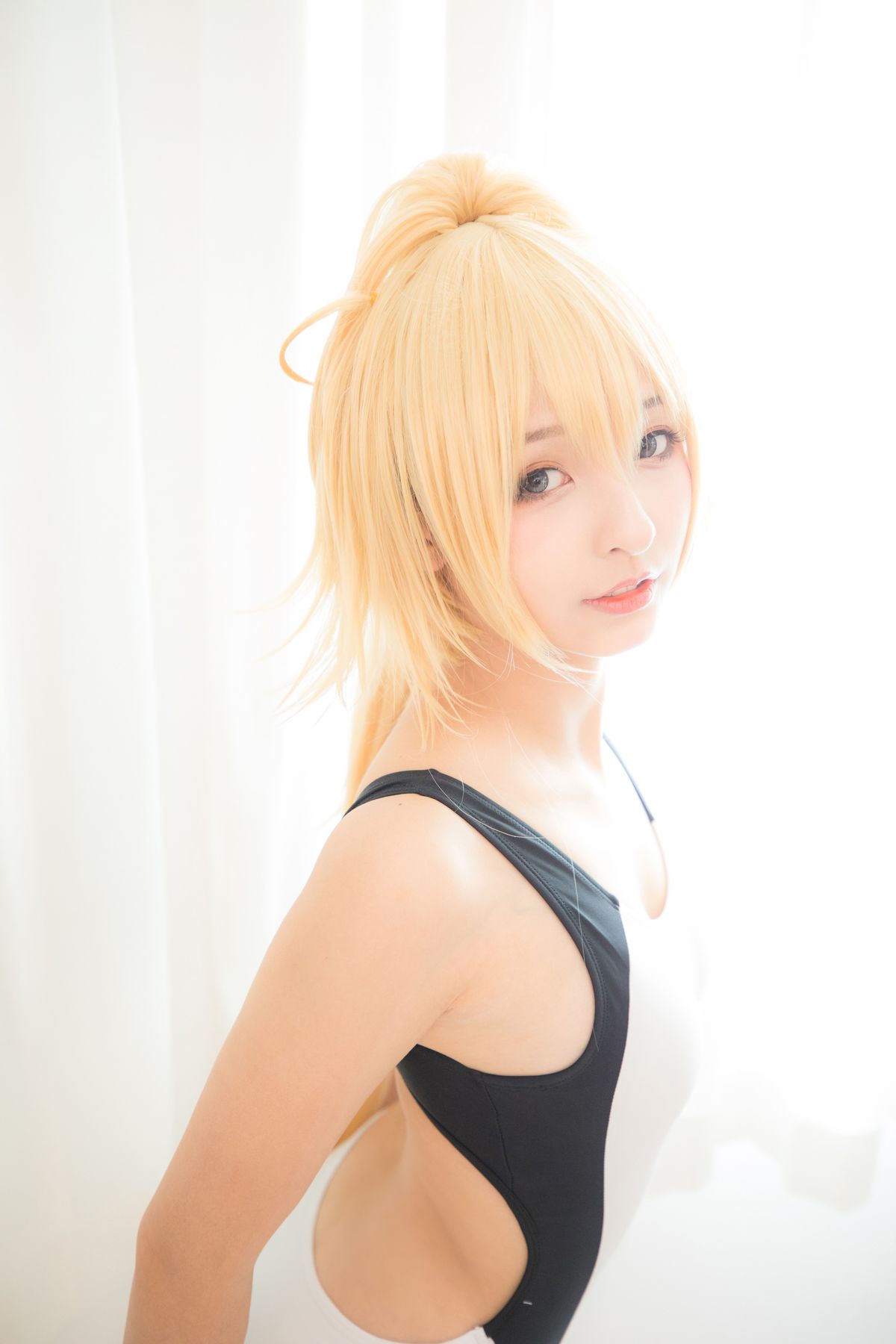 Coser@神楽坂真冬 Vol 036 电子相册 白贞德 Swimingthedrea A 0016 3650077127.jpg