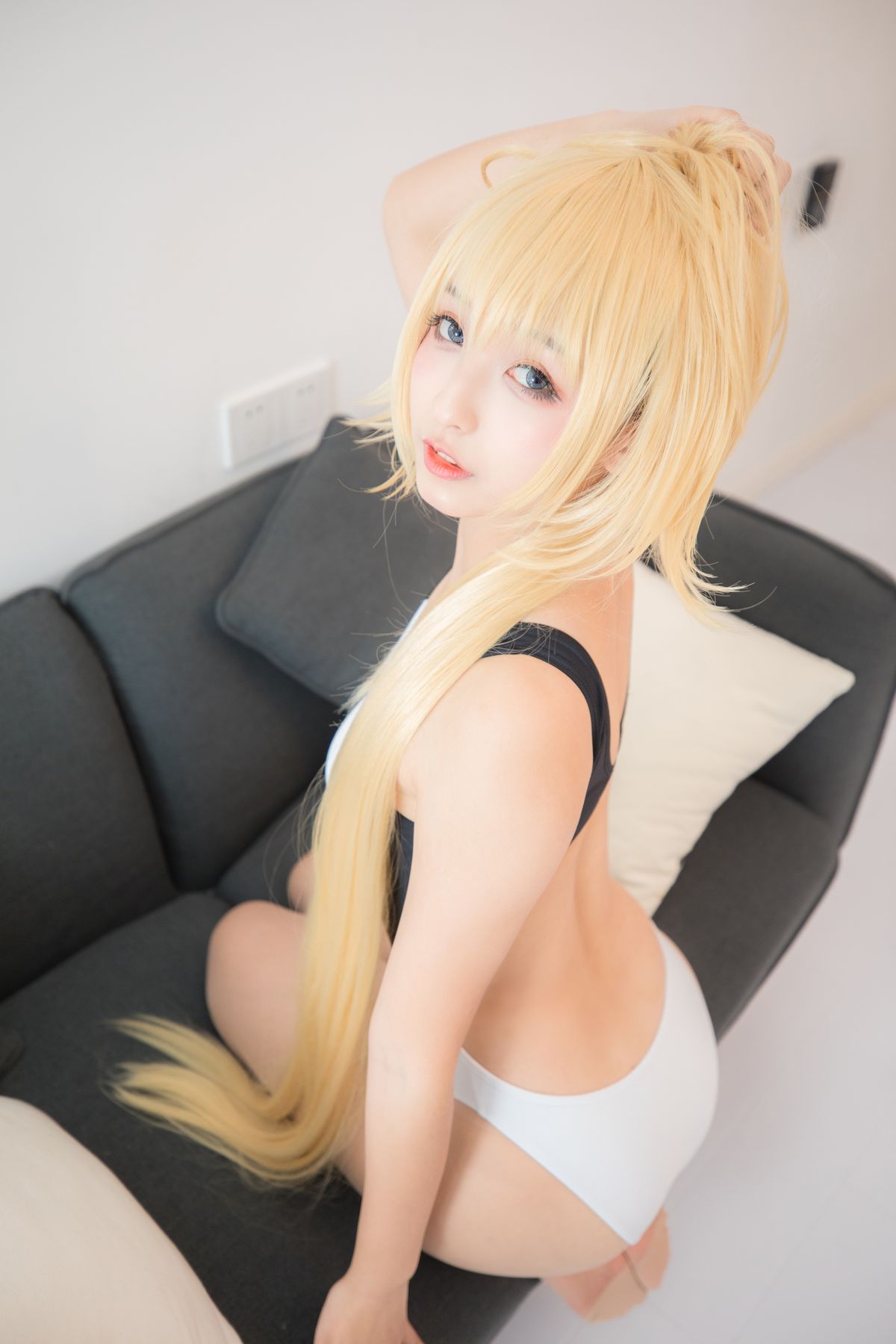 Coser@神楽坂真冬 Vol 036 电子相册 白贞德 Swimingthedrea A 0038 4454321043.jpg