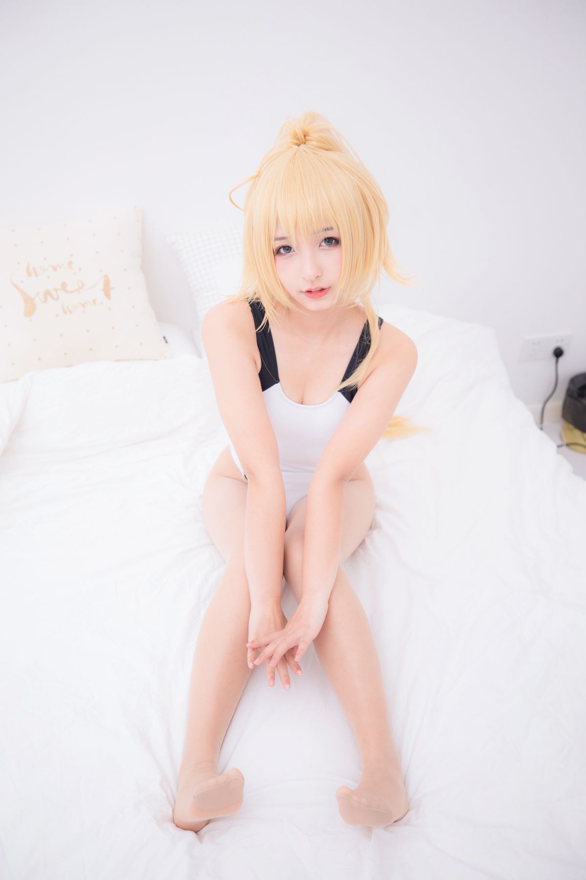 Coser@神楽坂真冬 Vol 036 电子相册 白贞德 Swimingthedrea A 0056 0254469369.jpg