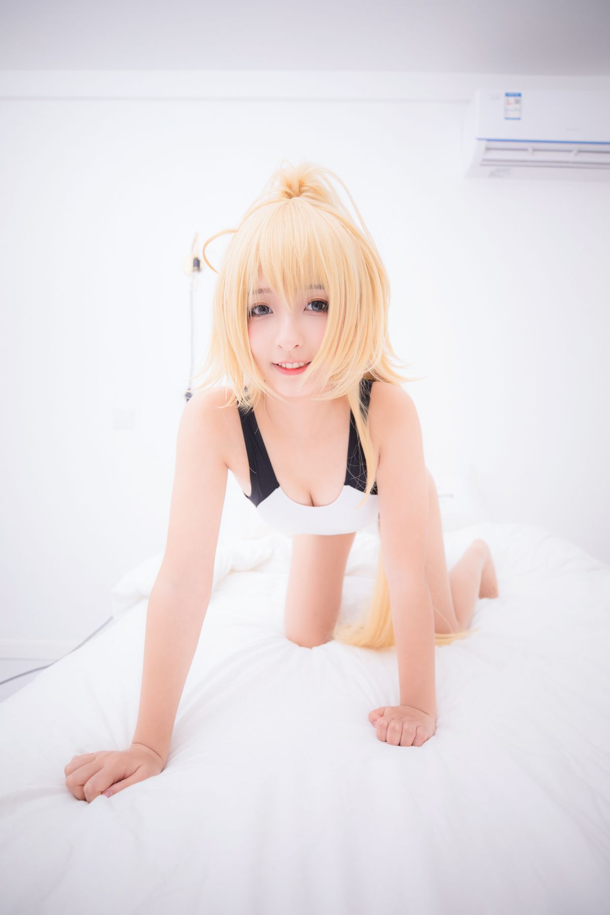 Coser@神楽坂真冬 Vol 036 电子相册 白贞德 Swimingthedrea A 0069 1214483480.jpg