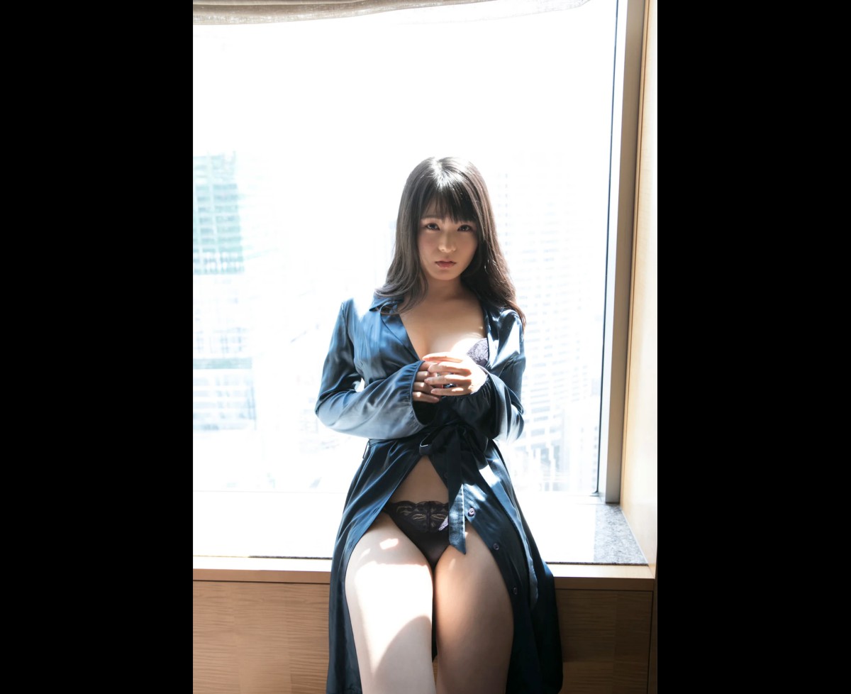 FRIDAYデジタル写真集 Mizuki Hoshina 星名美津紀 Mature H Cup 0048 2817417205.jpg