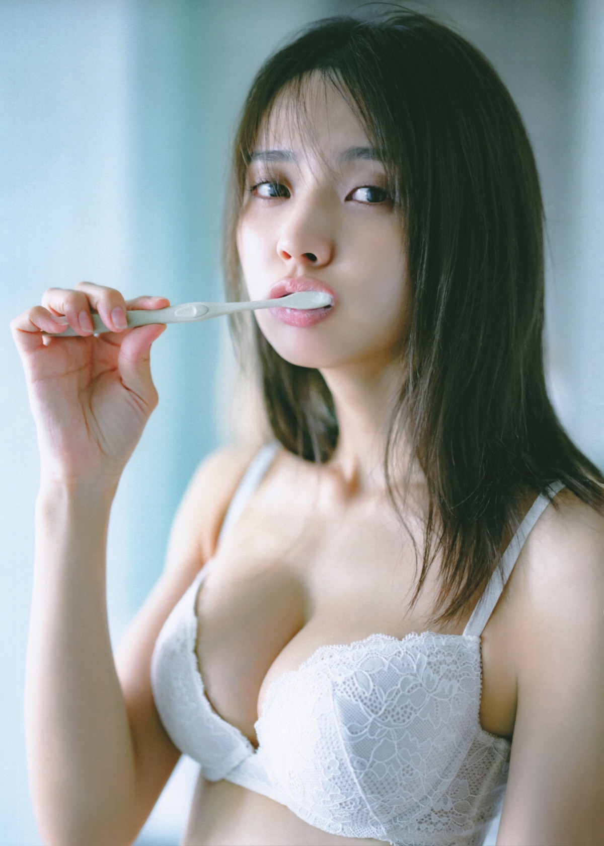 Photobook 2022 10 04 Yui Kobayashi 小林由依 Unexpectedness 0031 4900499569.jpg