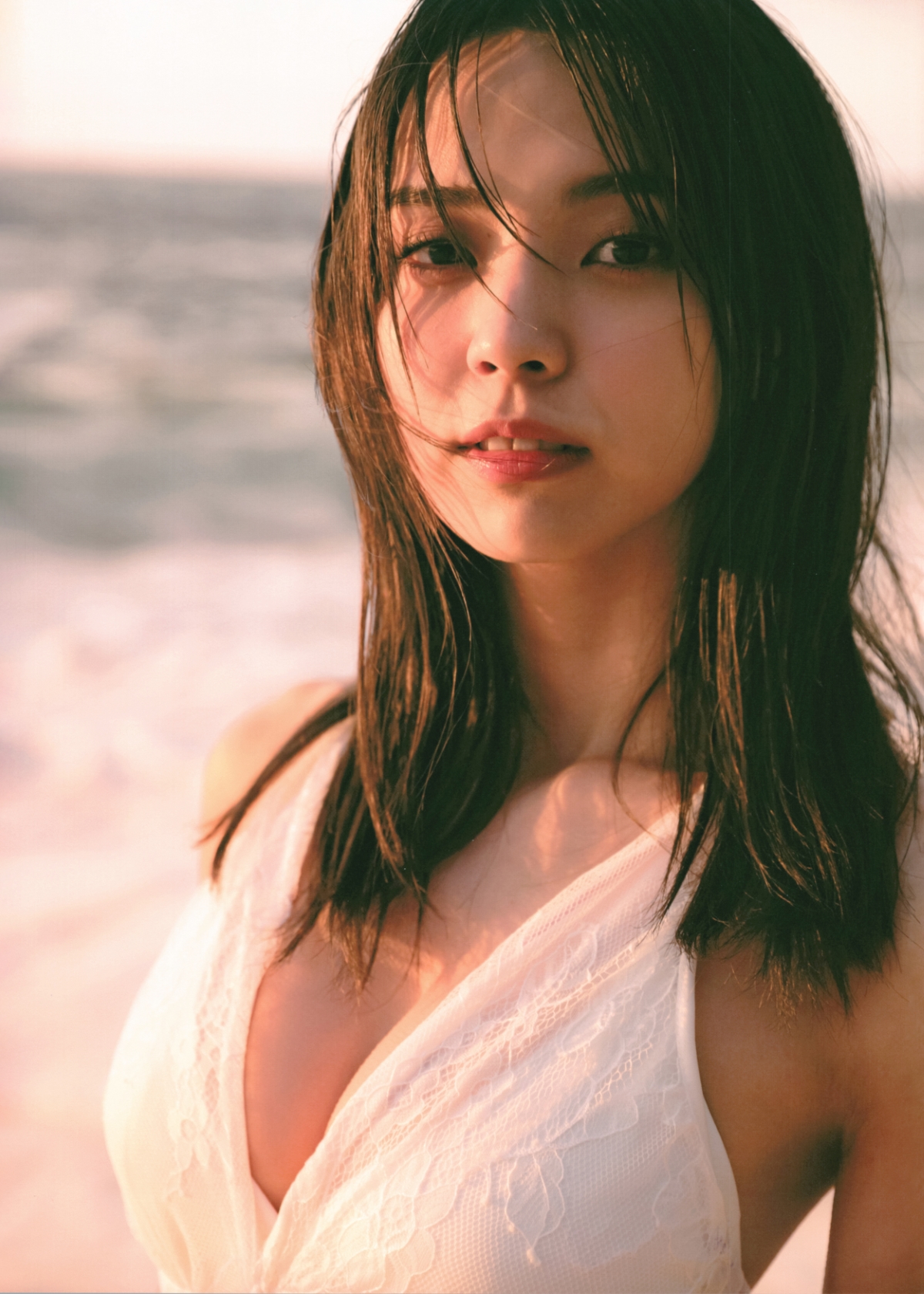 Photobook 2022 10 04 Yui Kobayashi 小林由依 Unexpectedness 0082 2388653519.jpg