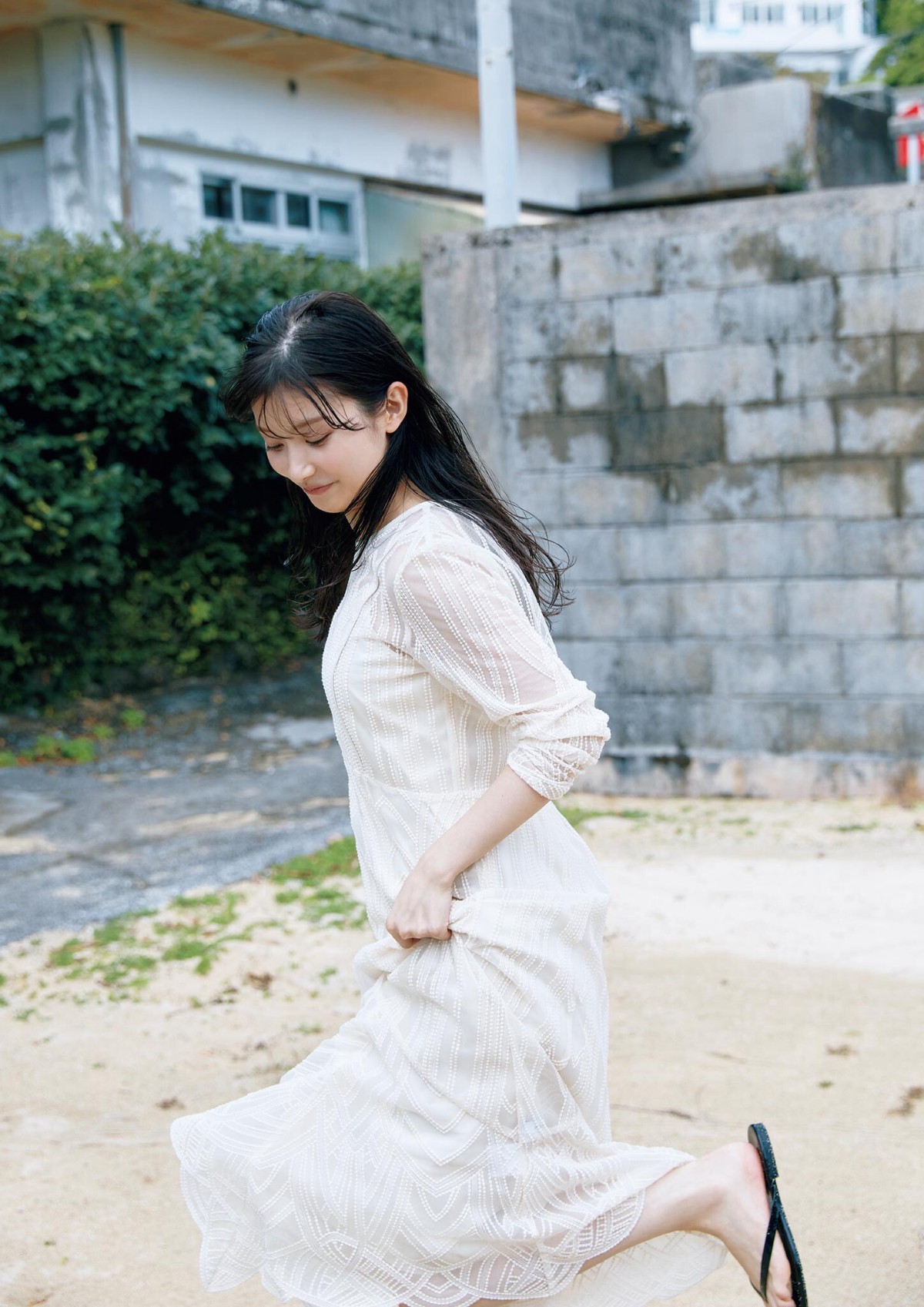 Photobook 2023 04 19 Tomu Muto 武藤十夢 1st Photobook Tomumoyo 0013 1109806720.jpg