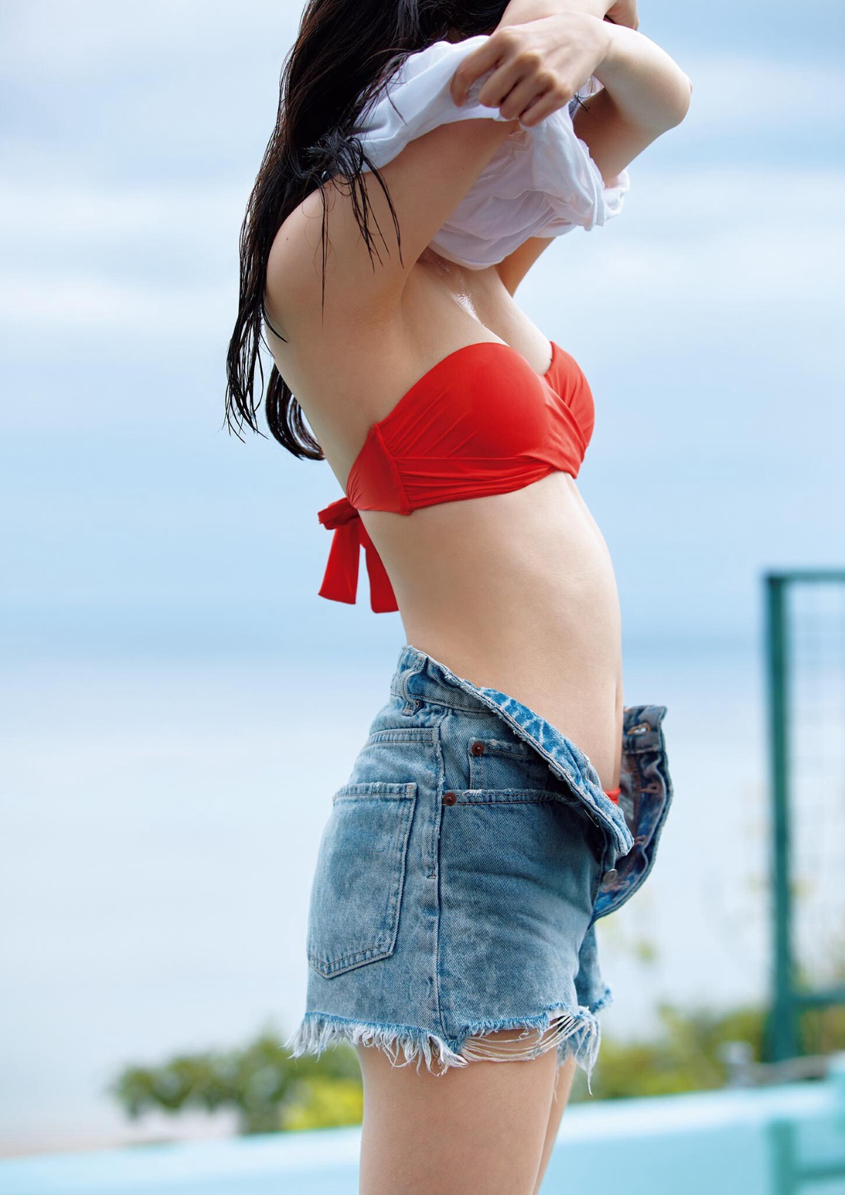 Photobook 2023 04 19 Tomu Muto 武藤十夢 1st Photobook Tomumoyo 0029 0448248886.jpg