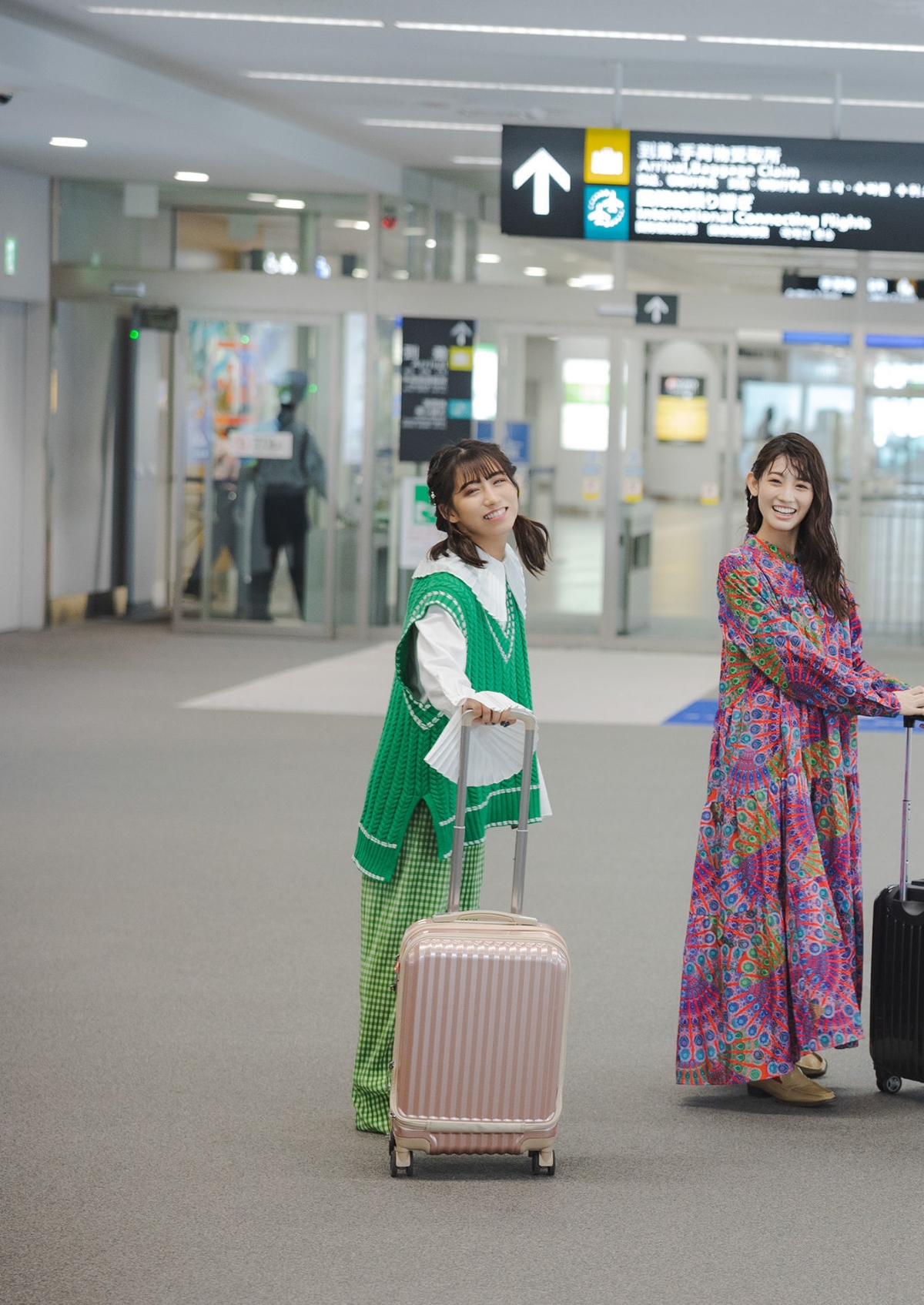 Photobook 2023 04 28 TEAM SHACHI Air Travel From Centrair Spi 0037 4136439031.jpg