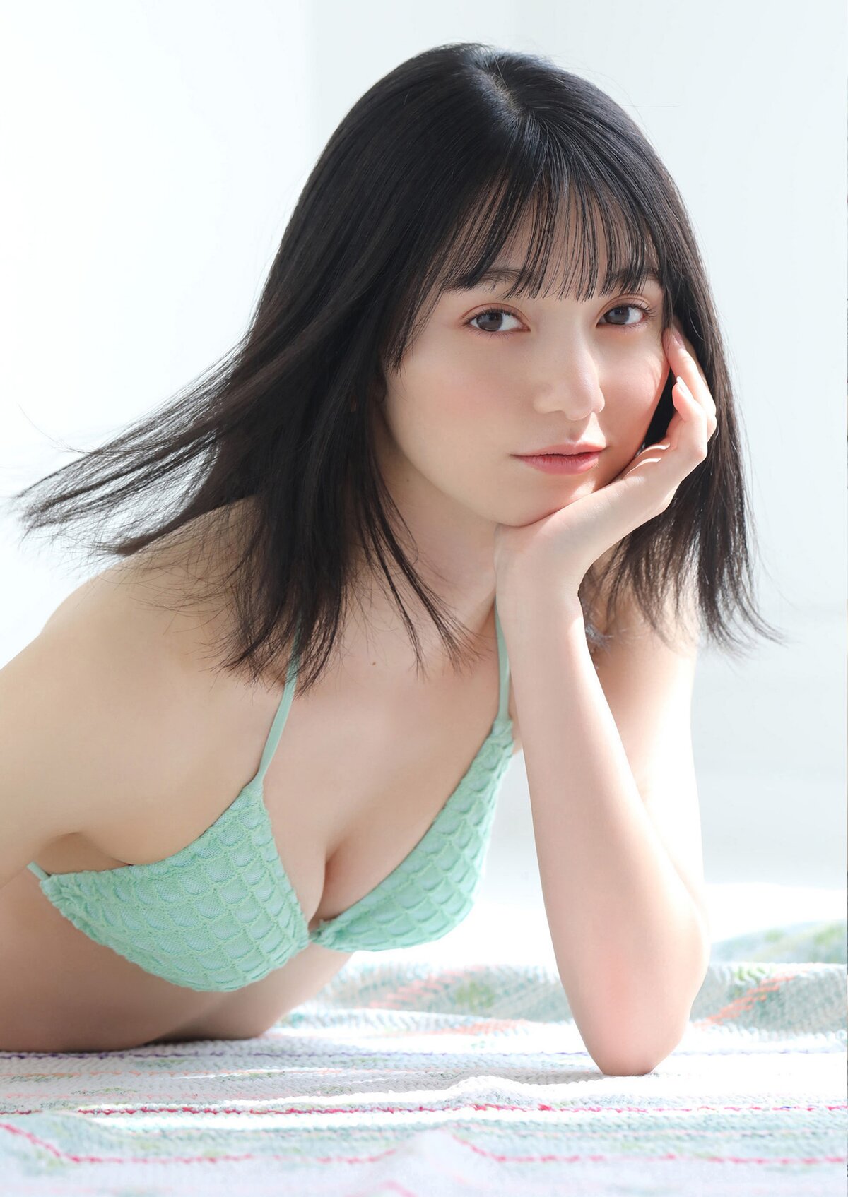 Photobook 2023 05 22 Fuka Kumazawa 熊澤風花 Kaze Kaoru Spisan Gravure Photo Book 0006 2604285435.jpg