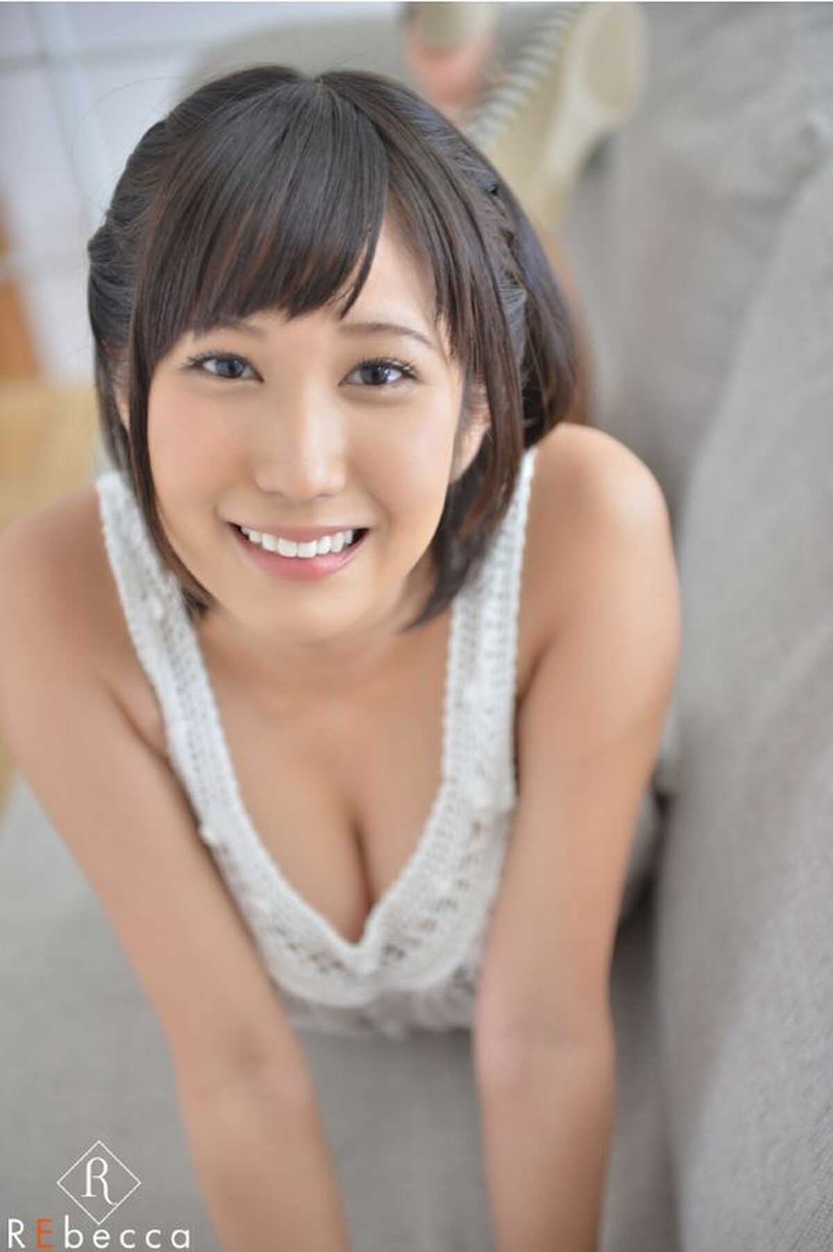 Photobook Riku Minato 湊莉久 Fascinating Short Hair Girls 0021 3393868982.jpg