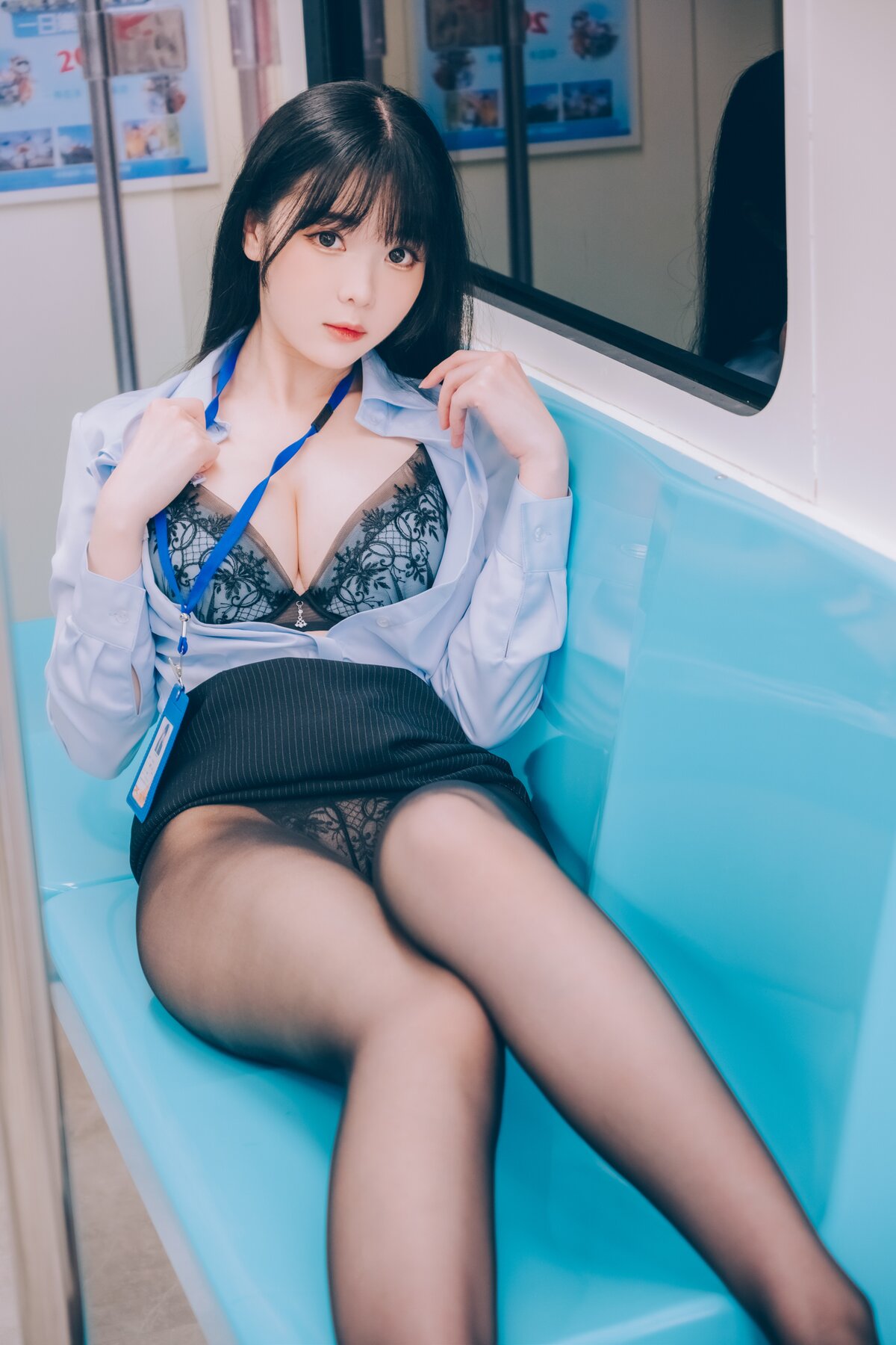 DL Version Photo Collection Shimo chan しもちゃんの Crush Train A 0018 1548227391.jpg