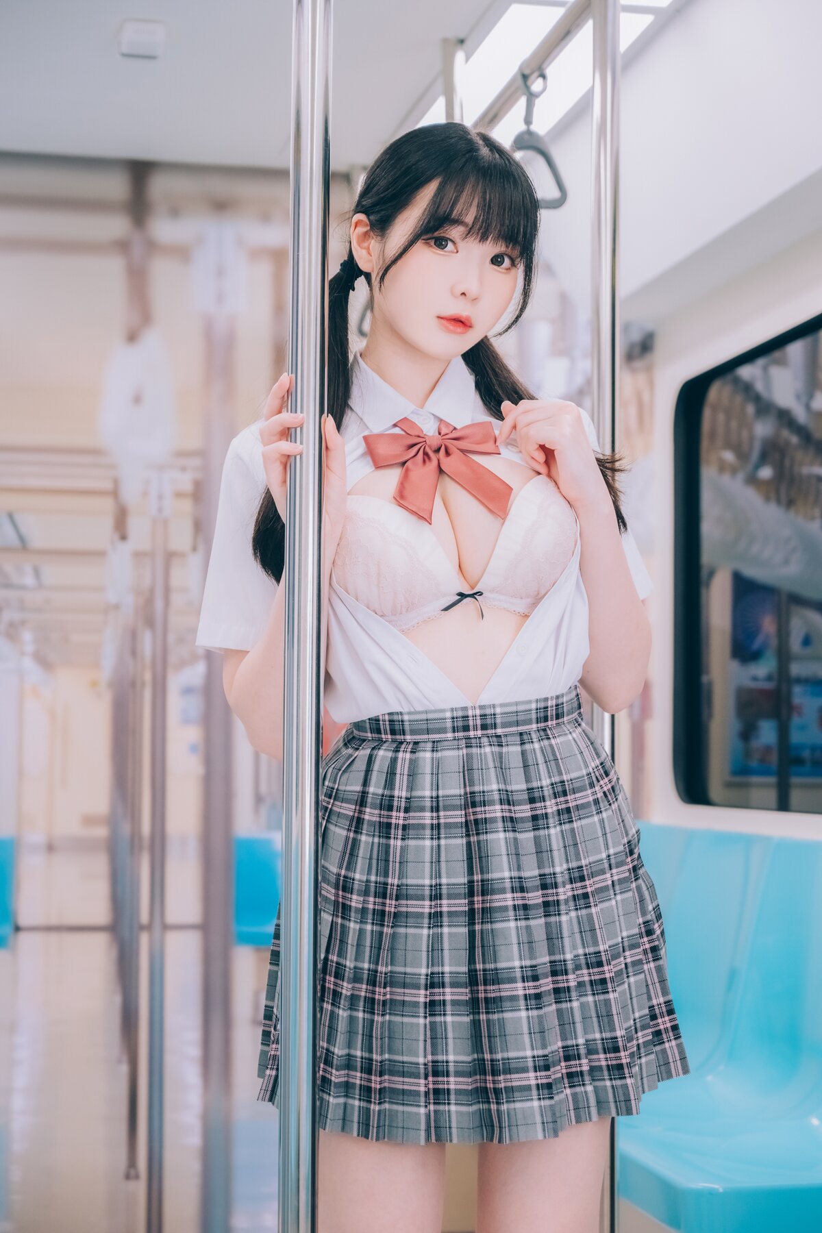 DL Version Photo Collection Shimo chan しもちゃんの Crush Train B 0016 1816872674.jpg