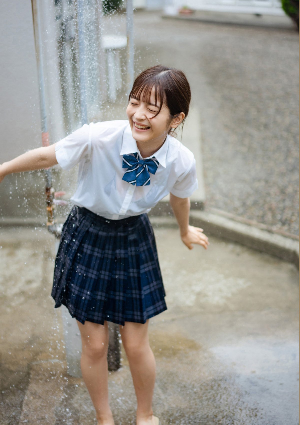 G Teledigital Photobook 2023 07 30 Nanako Kurosaki 黒嵜菜々子 Dont Take Off Your Sailor Uniform 0035 4450727913.jpg