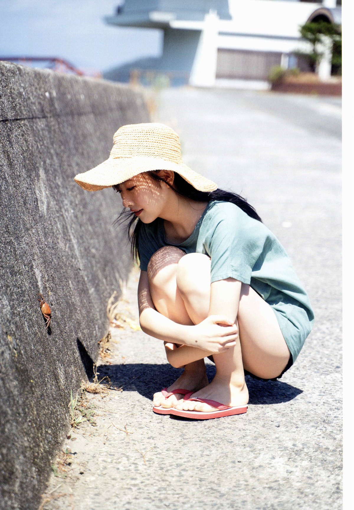 Photobook 2020 12 02 Chiho Ishida 石田千穂 1st Photobook Lemon Season A 0008 7803179097.jpg