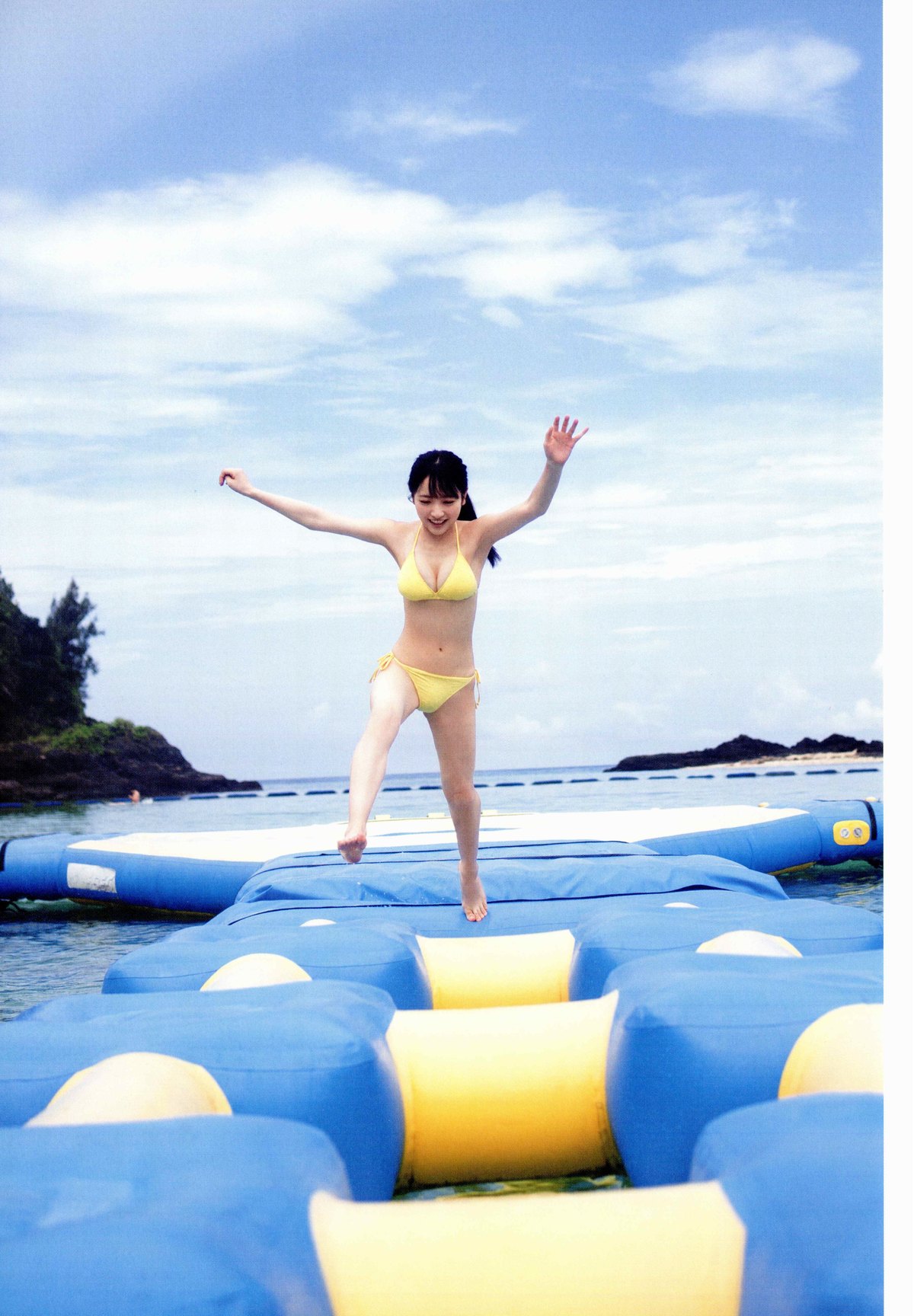 Photobook 2020 12 02 Chiho Ishida 石田千穂 1st Photobook Lemon Season A 0050 3153457454.jpg