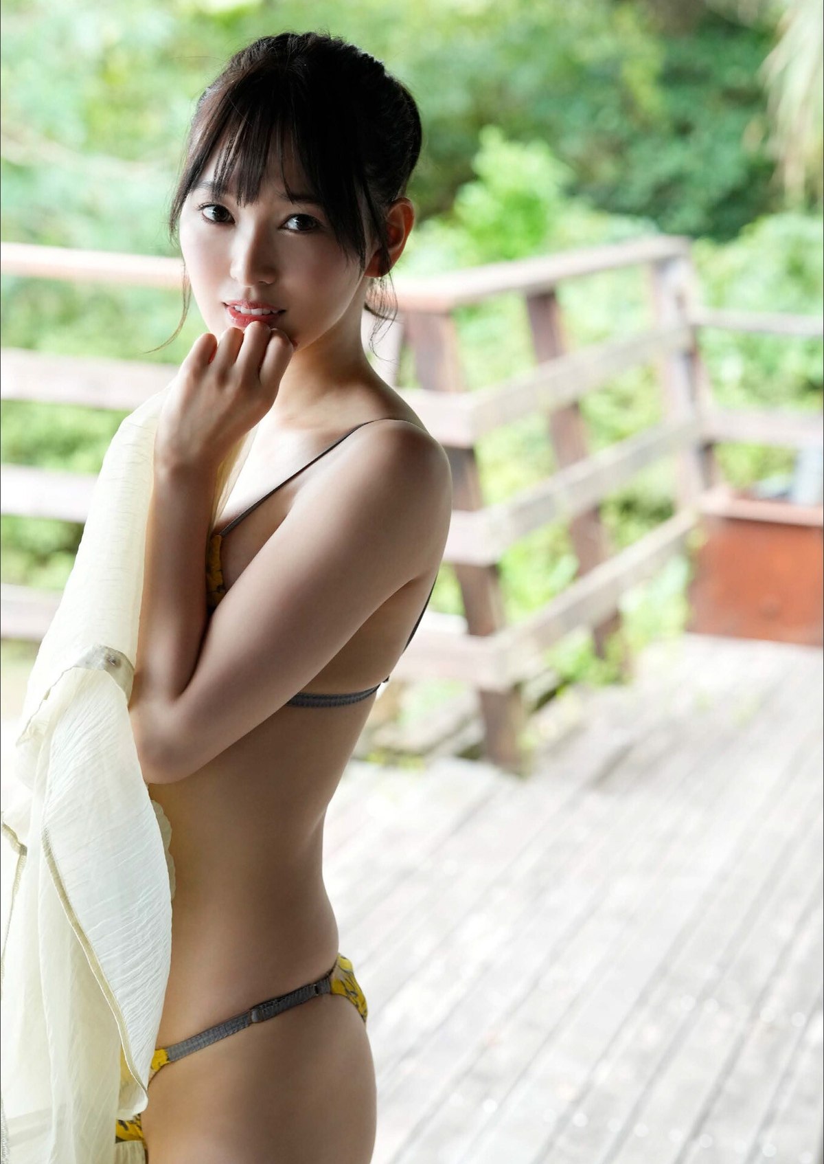 Photobook 2022 11 25 Haruka Kodama 兒玉遥 Stay 25 B 0043 3498969515.jpg