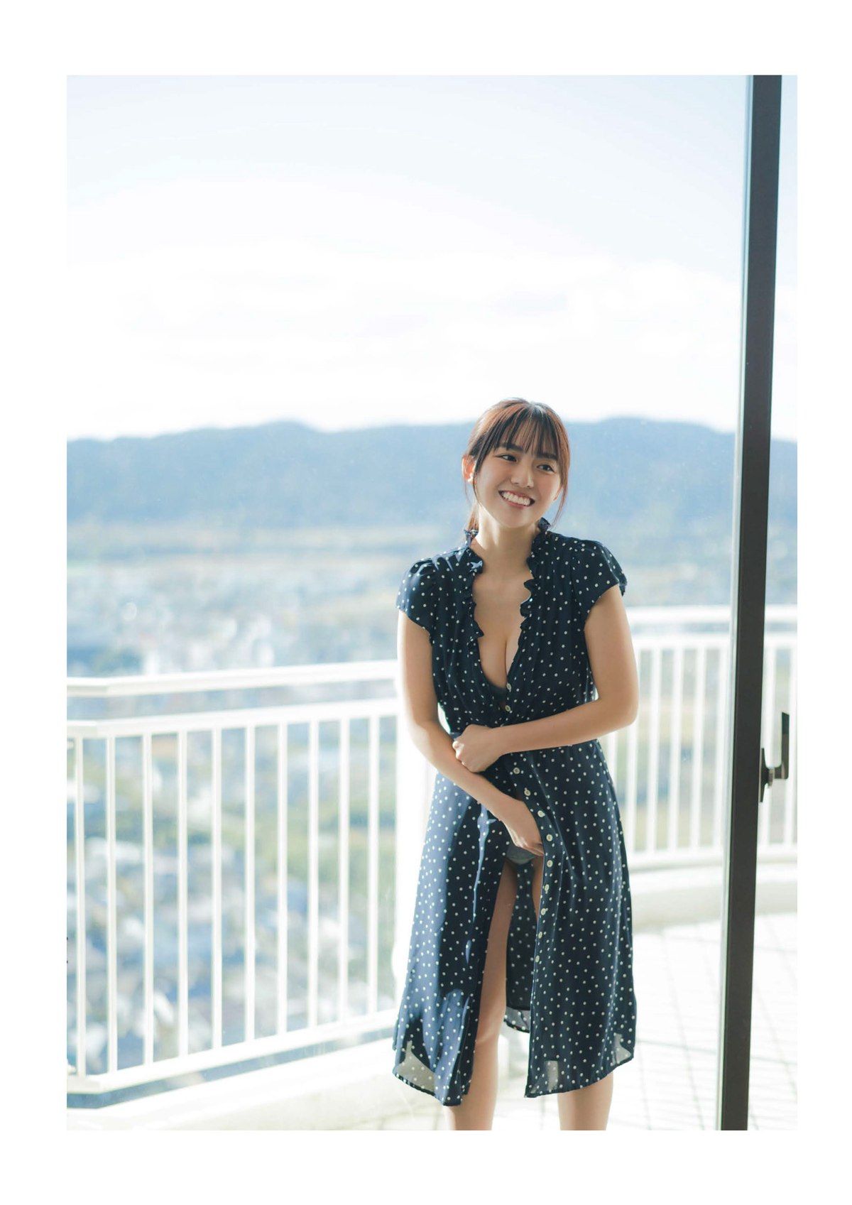 Photobook 2023 06 21 Runa Toyoda 豊田ルナ I Like Your Smile 0052 1754080932.jpg