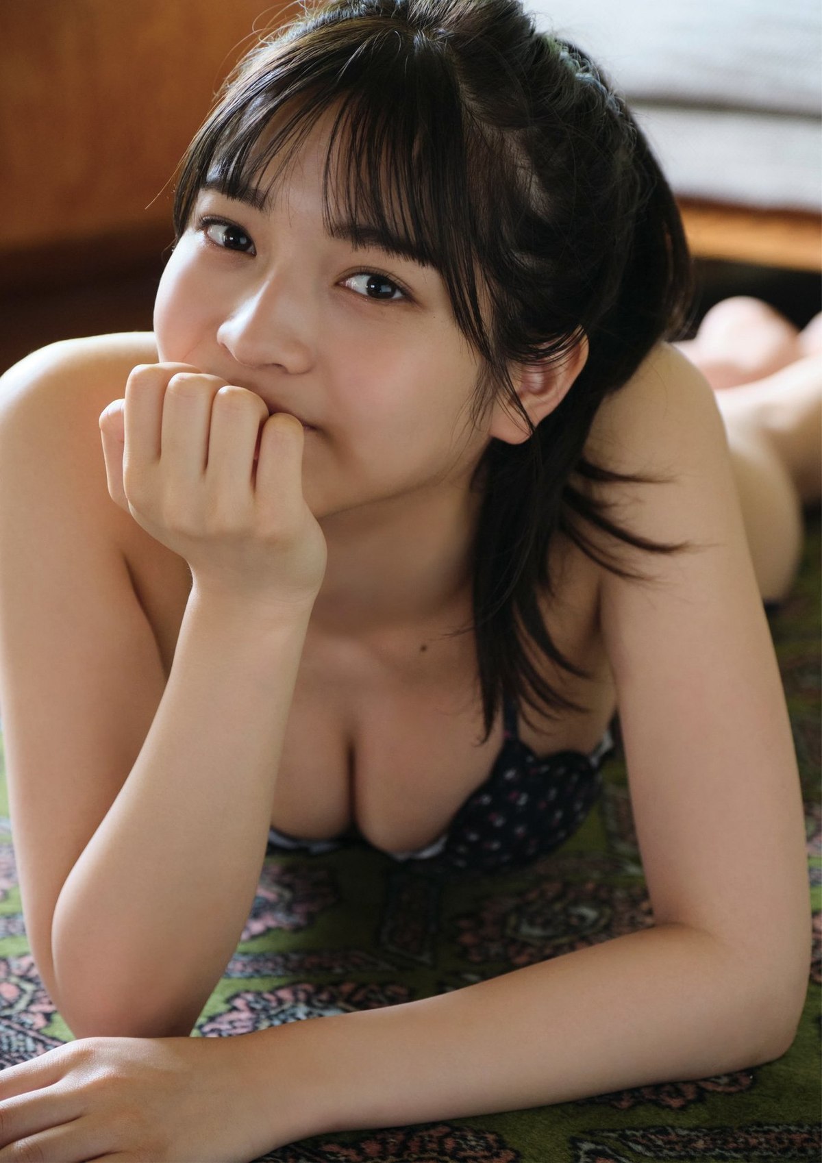 BRODY Photobook 2021 11 11 Nanako Kurosaki 黒嵜菜々子 That Girl Is Natural 0025 4766680423.jpg