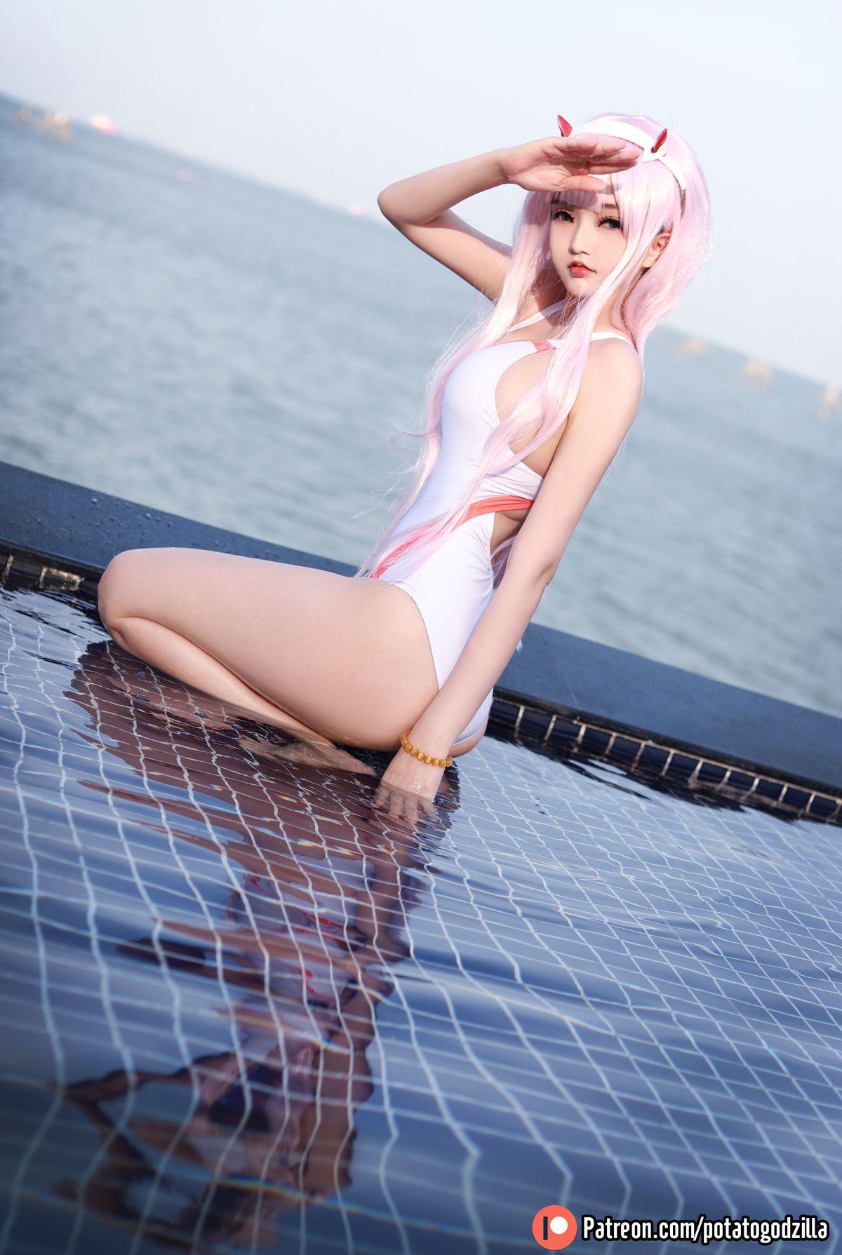 Coser@Potato Godzilla Zero Two Swimsuit 0024 0441215216.jpg