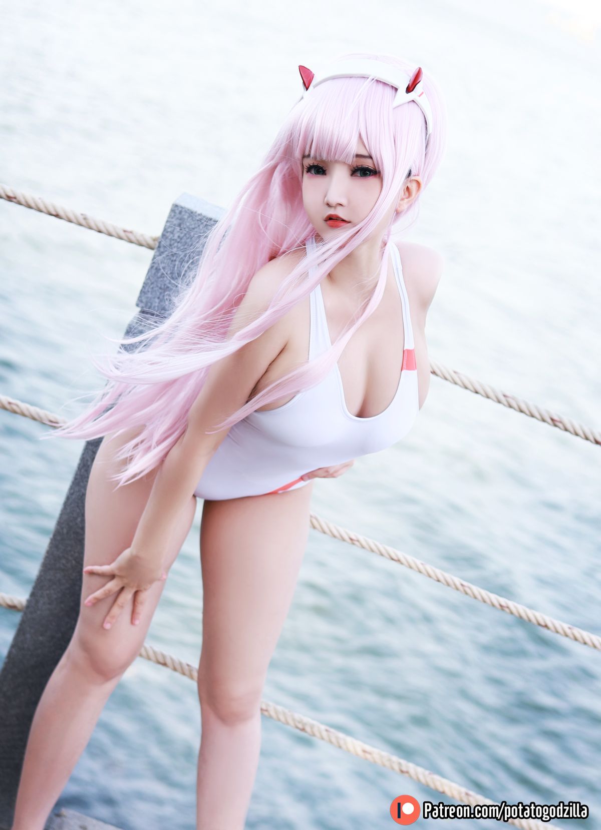 Coser@Potato Godzilla Zero Two Swimsuit 0029 1302514001.jpg