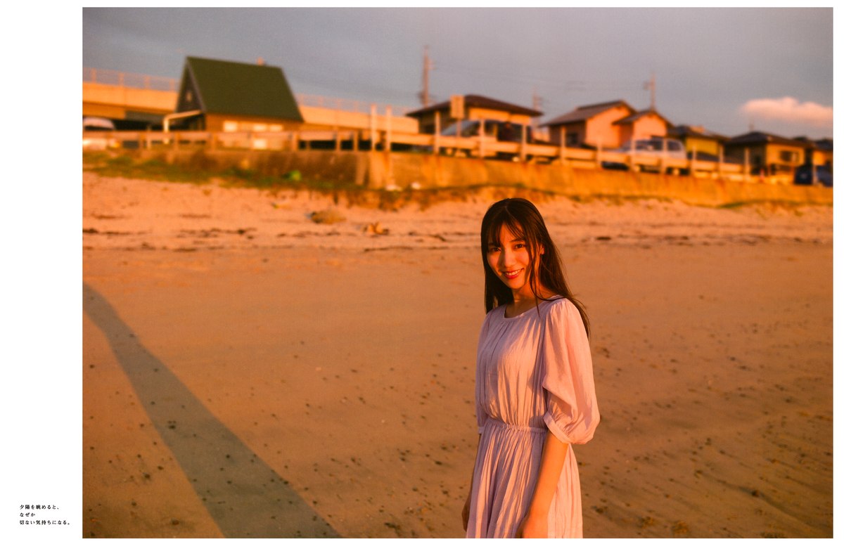 Photobook 2022 03 01 Hina Kawata 河田陽菜 1st Photobook Order Of Memories B 0086 5699522956.jpg