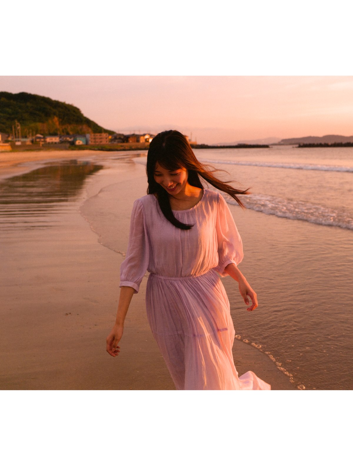 Photobook 2022 03 01 Hina Kawata 河田陽菜 1st Photobook Order Of Memories B 0087 7765782887.jpg