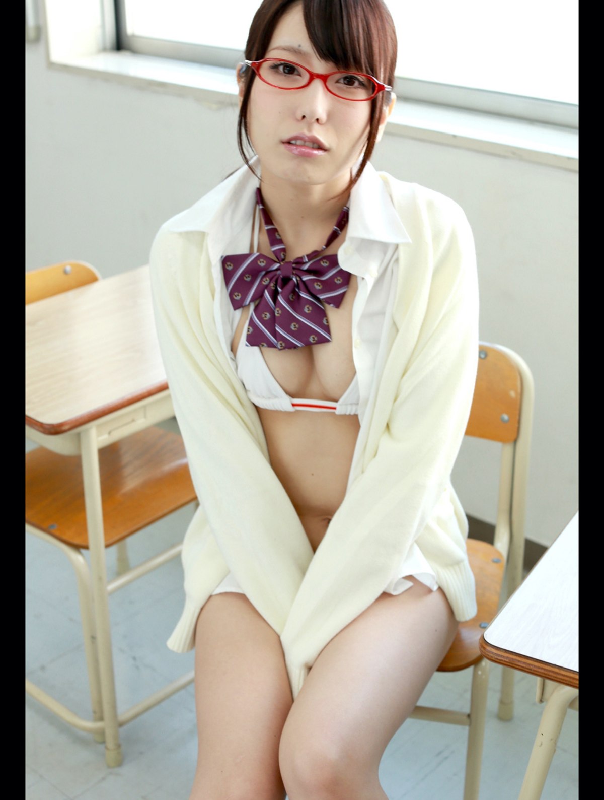 Photobook Arimura Chika 有村千佳 Web Photobook Complete Set 340 Photos E 0045 0432618280.jpg