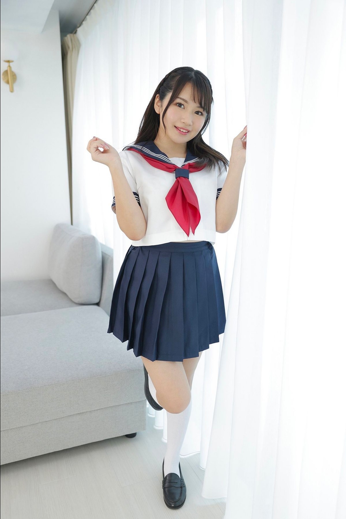 Photobook Giri Giri Idol Club Natsuki なつき Just Being Cute Is Not Enough 0063 1158705208.jpg