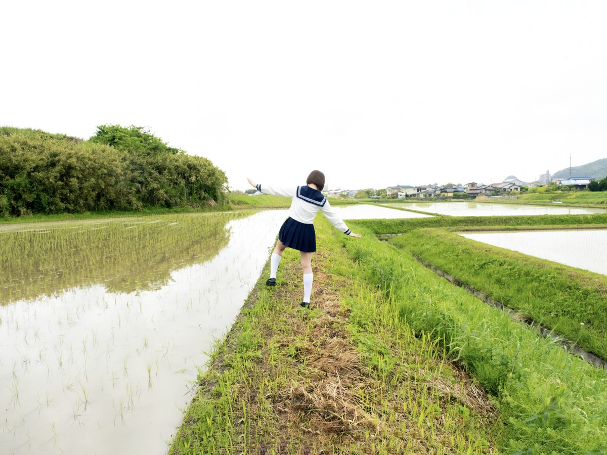 Photobook Noa Amaharu 雨晴乃愛 Heart Pounding 0014 3145896988.jpg