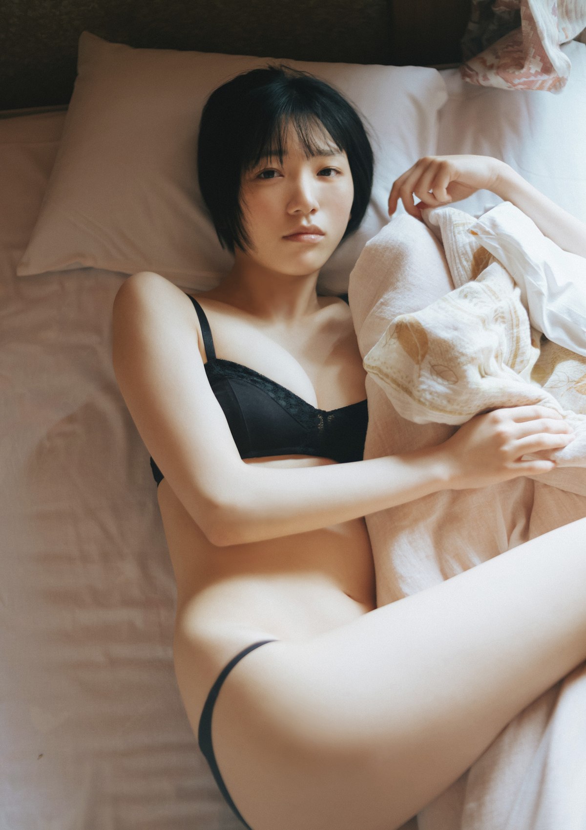 STRiKE DIGITAL PHOTOBOOK 2022 08 26 014 Miku Funai 船井美玖 Towards That Dream 0012 0804506346.jpg