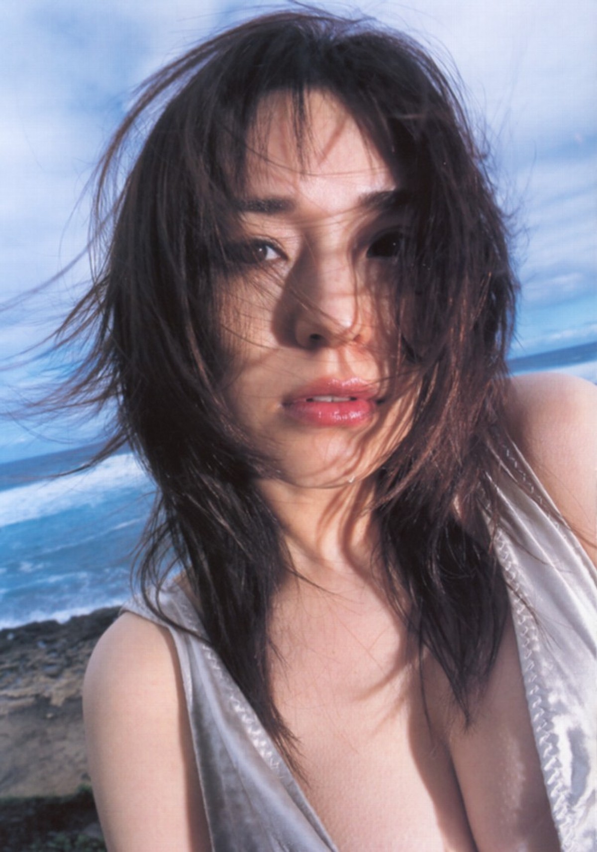 Photobook 2004 07 01 Haruka Nanami 名波はるか Natural Hard 0080 9071960136.jpg