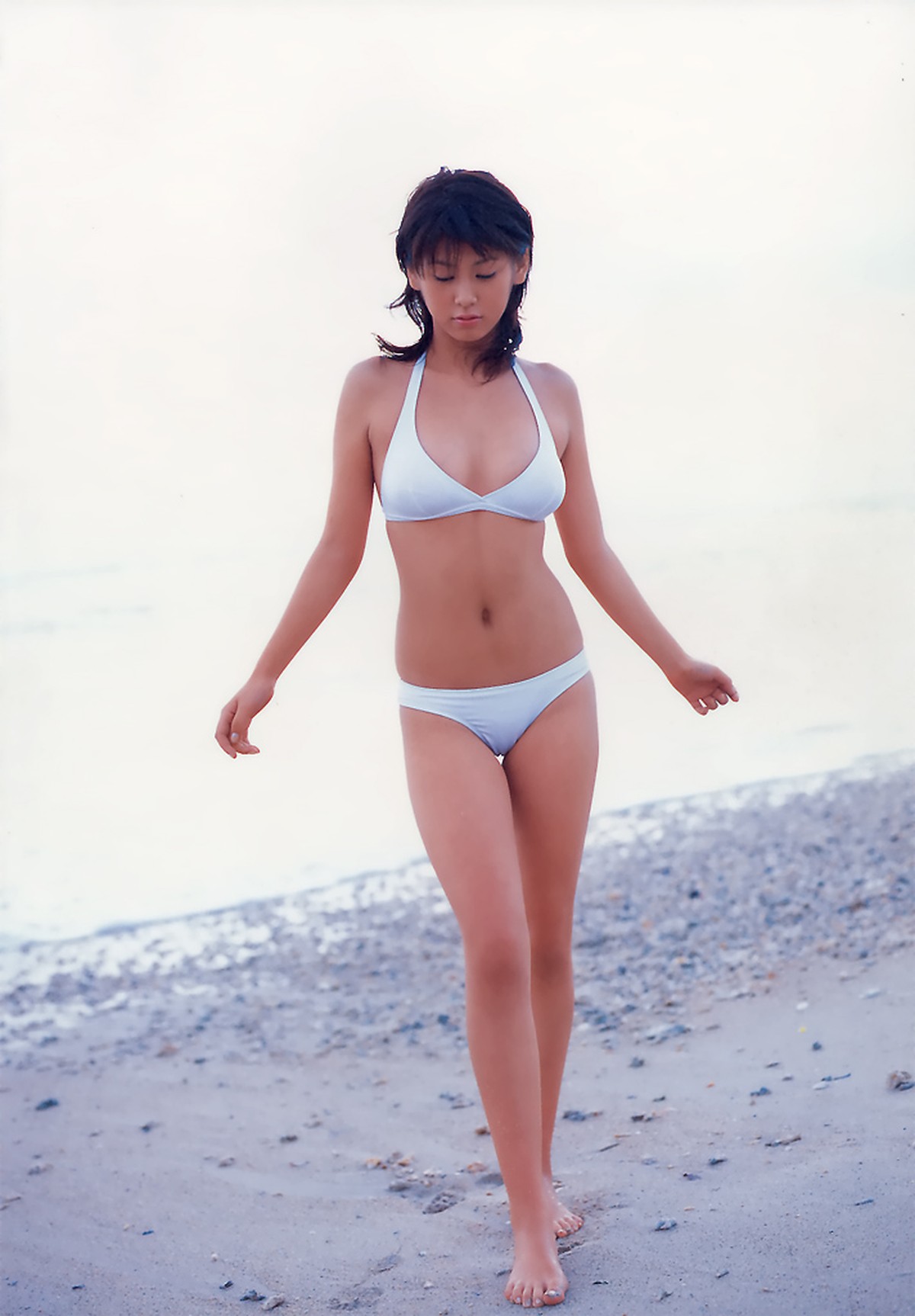 Photobook 2005 02 15 Yuko Ogura 小阪由佳 Yuka Kosaka 0080 7535297783.jpg