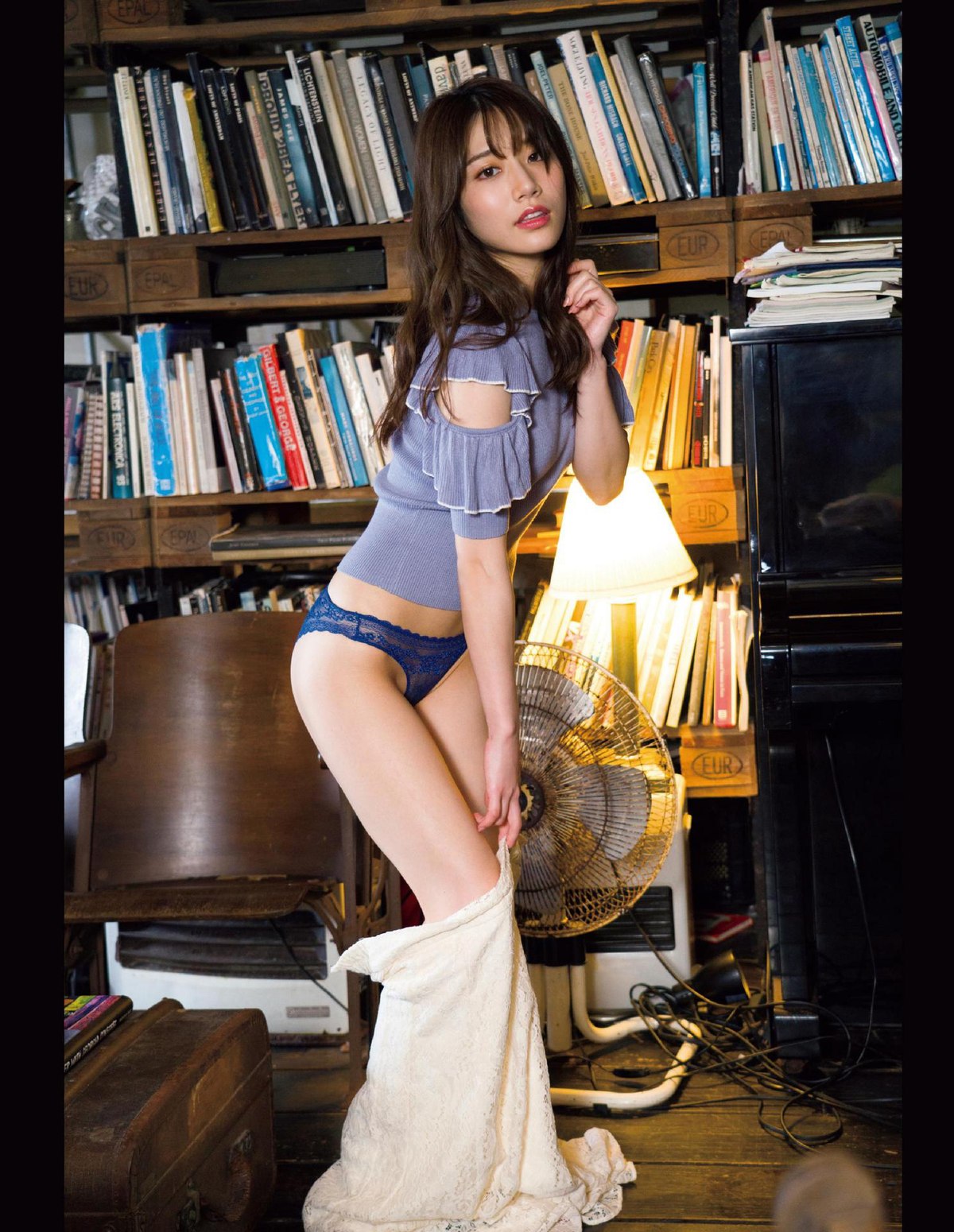 Photobook 2022 06 28 Saika Kawakita 河北彩花 1st Photobook B 0035 5276432174.jpg